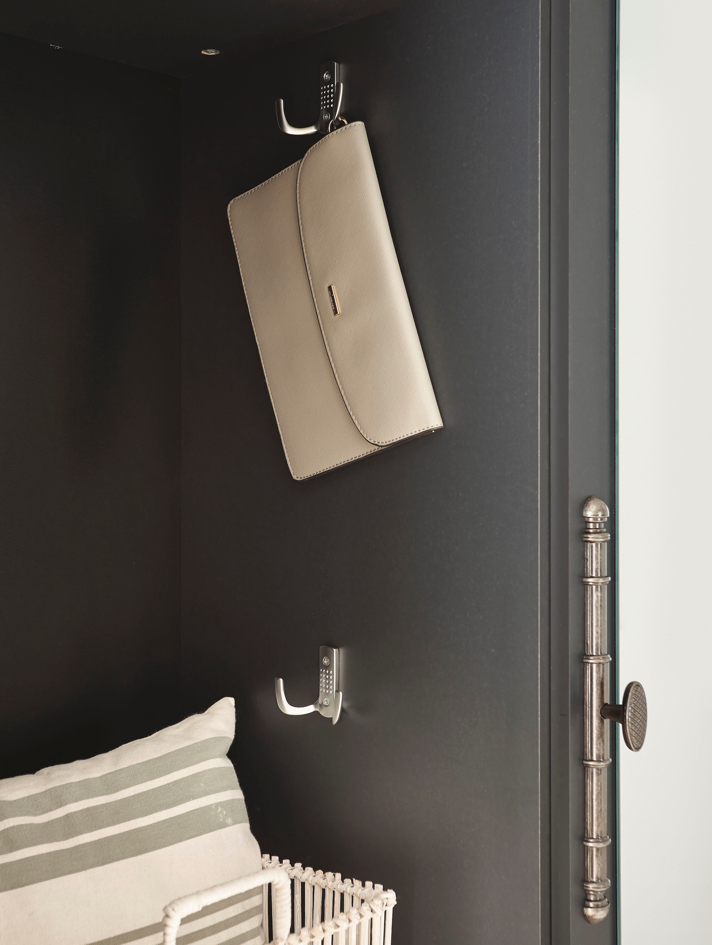 Home affaire Garderoben-Set »WESTMINSTER TOPSELLER!«, (3 St., Schuhbank, Paneel, Garderobenschrank), im romantischen Landhausstil