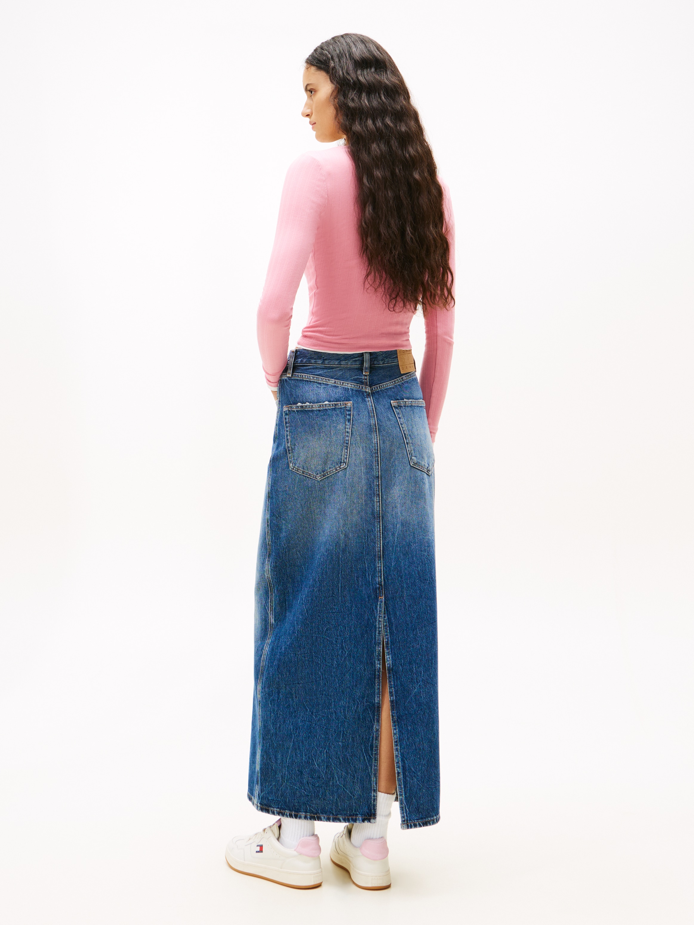 Tommy Jeans Jeansrock »LAYLA MAXI SKIRT CBF DI2057«, mit Stickerei