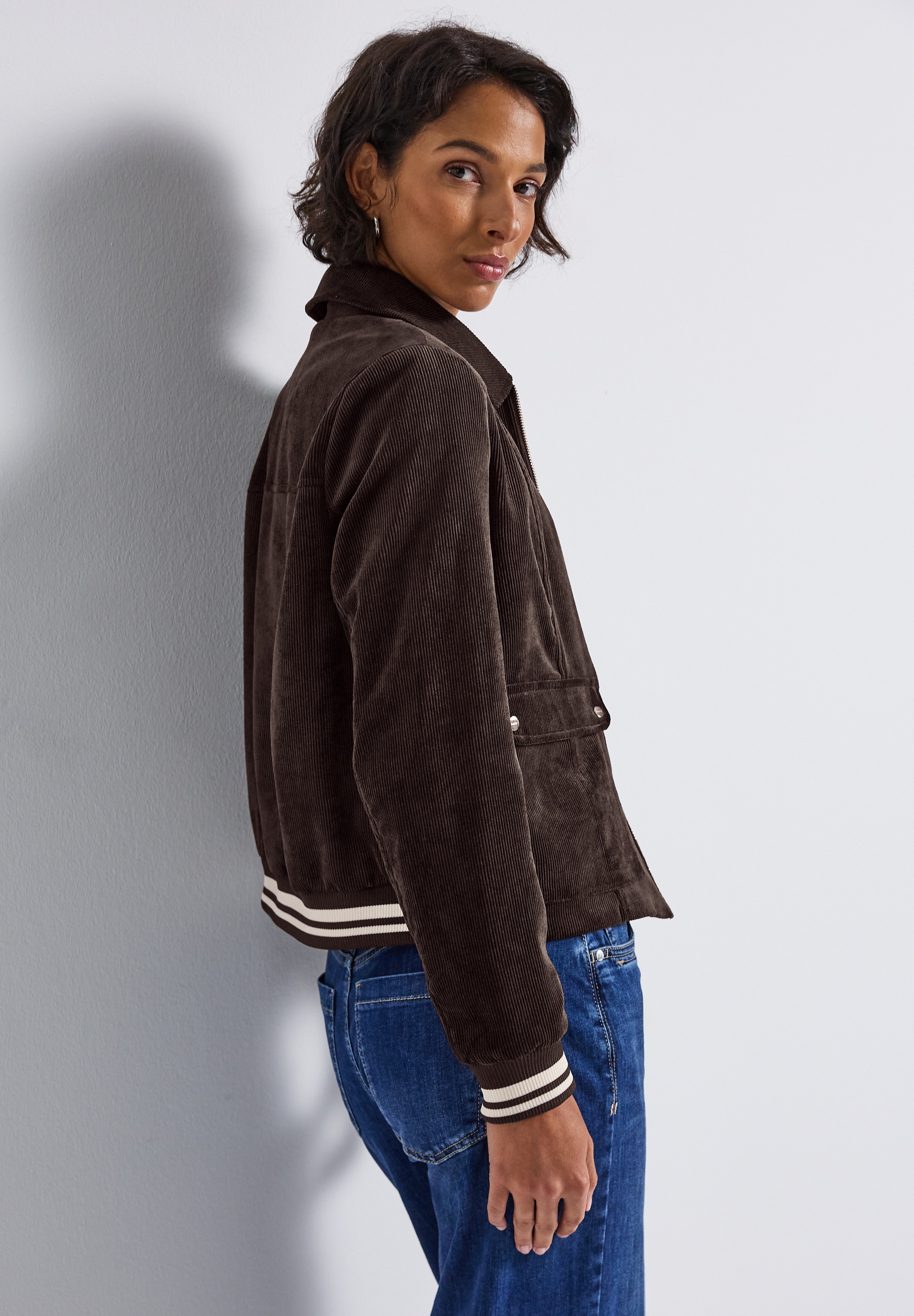 STREET ONE Cordjacke »Short Corduroy«, ohne Kapuze, im College-Style