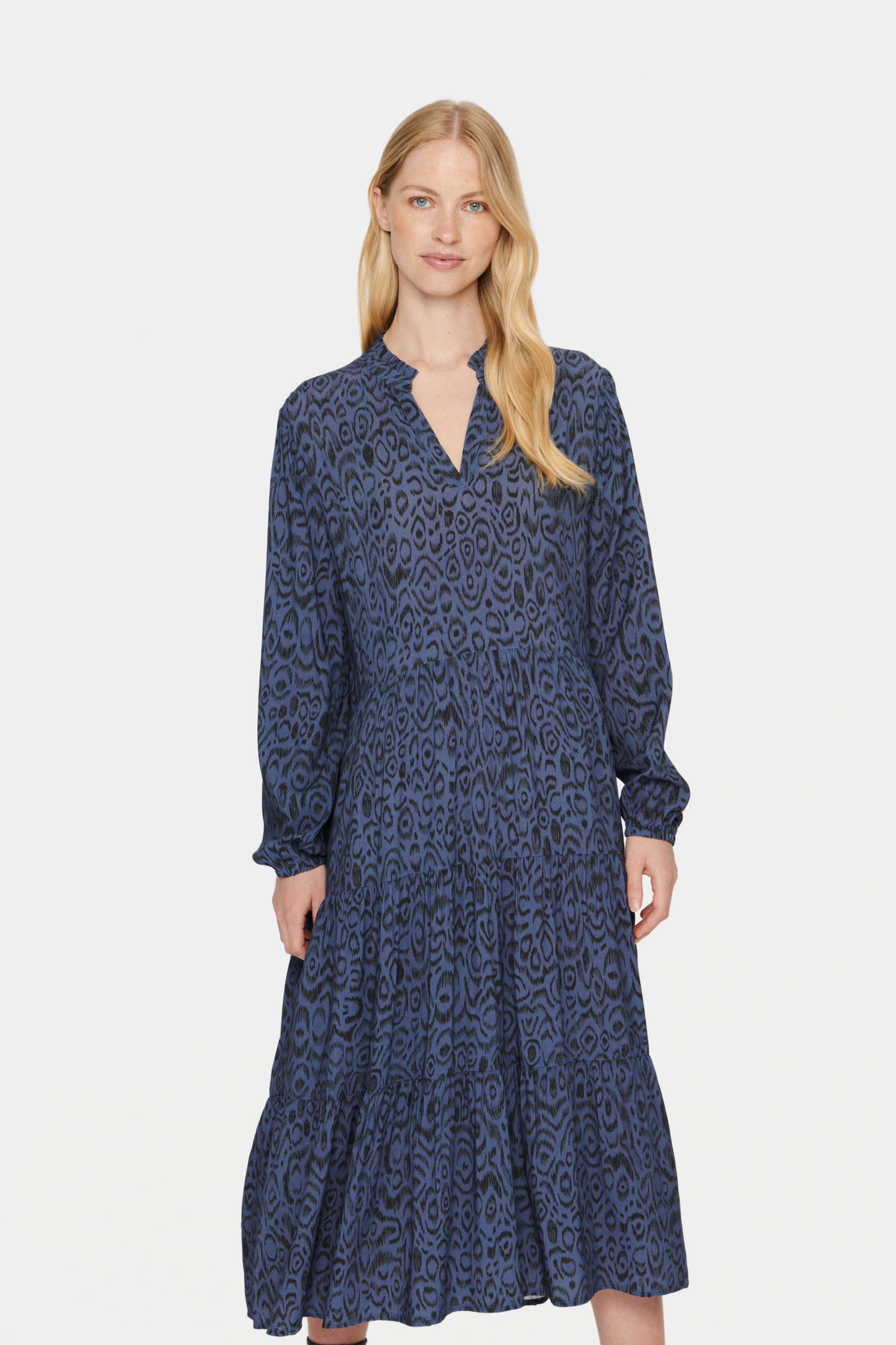 Saint Tropez Sommerkleid »EdaSZ Maxi Dress«, mit Volant