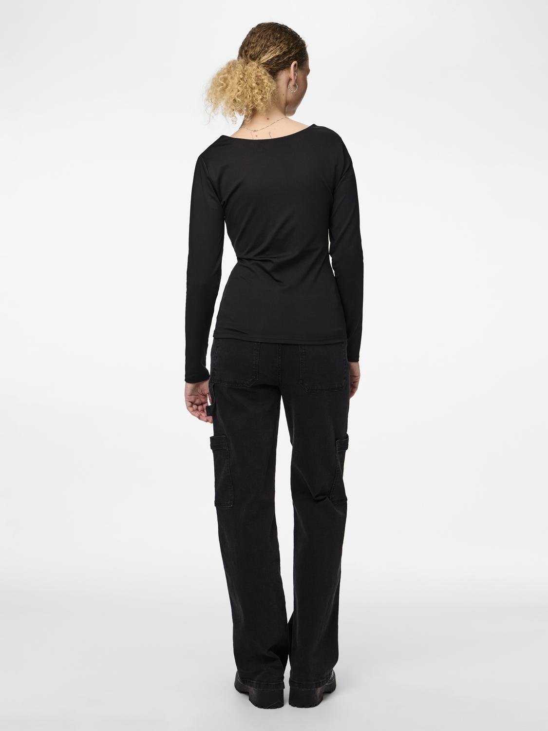 pieces Langarmshirt »PCNEJA LS REVERSIBLE TOP NOOS EXP BC«, 2 in 1 umkehrbar 2 Ausschnittvarianten