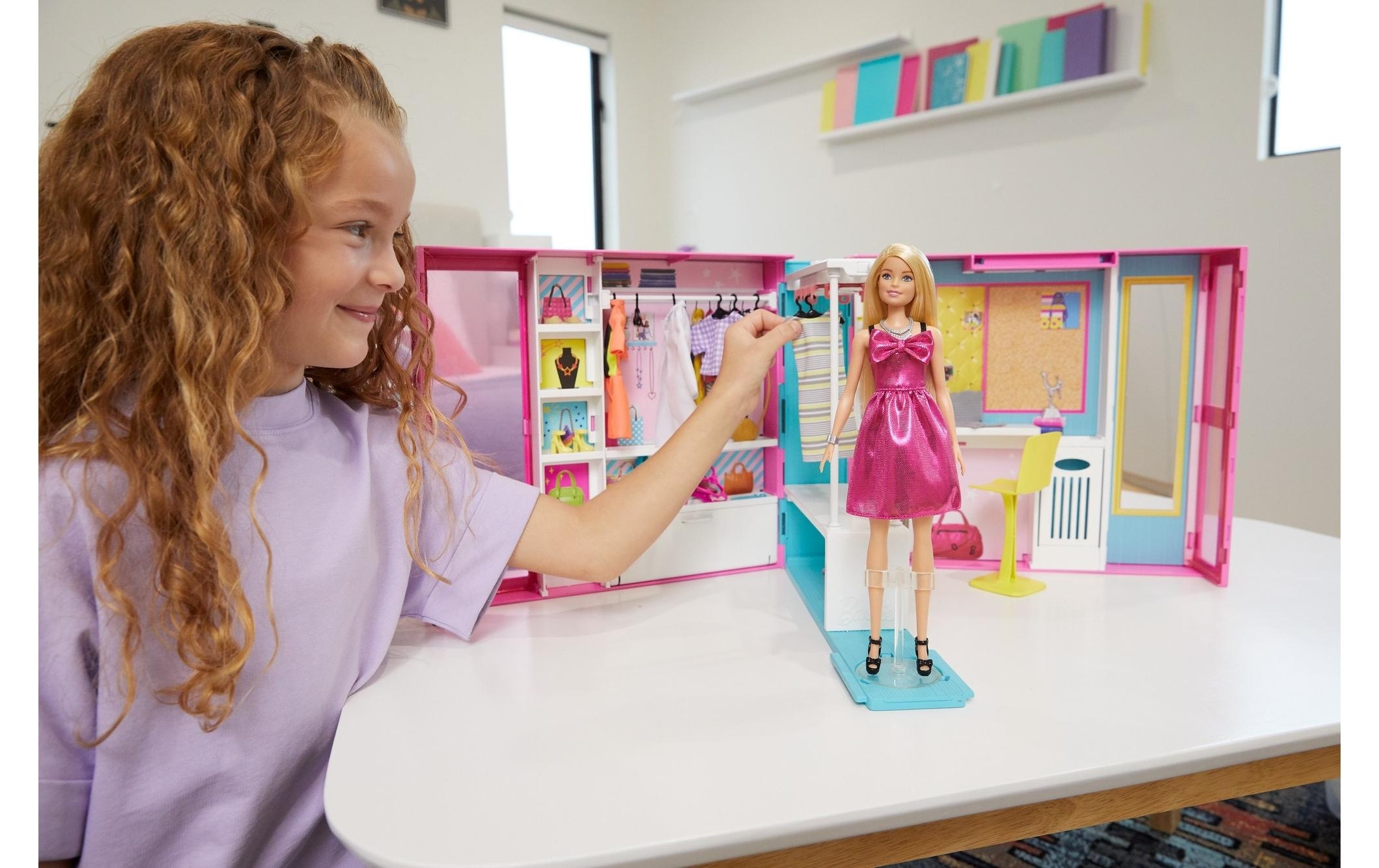 Barbie Spielwelt »Spielset Traum Kleiderschrank«