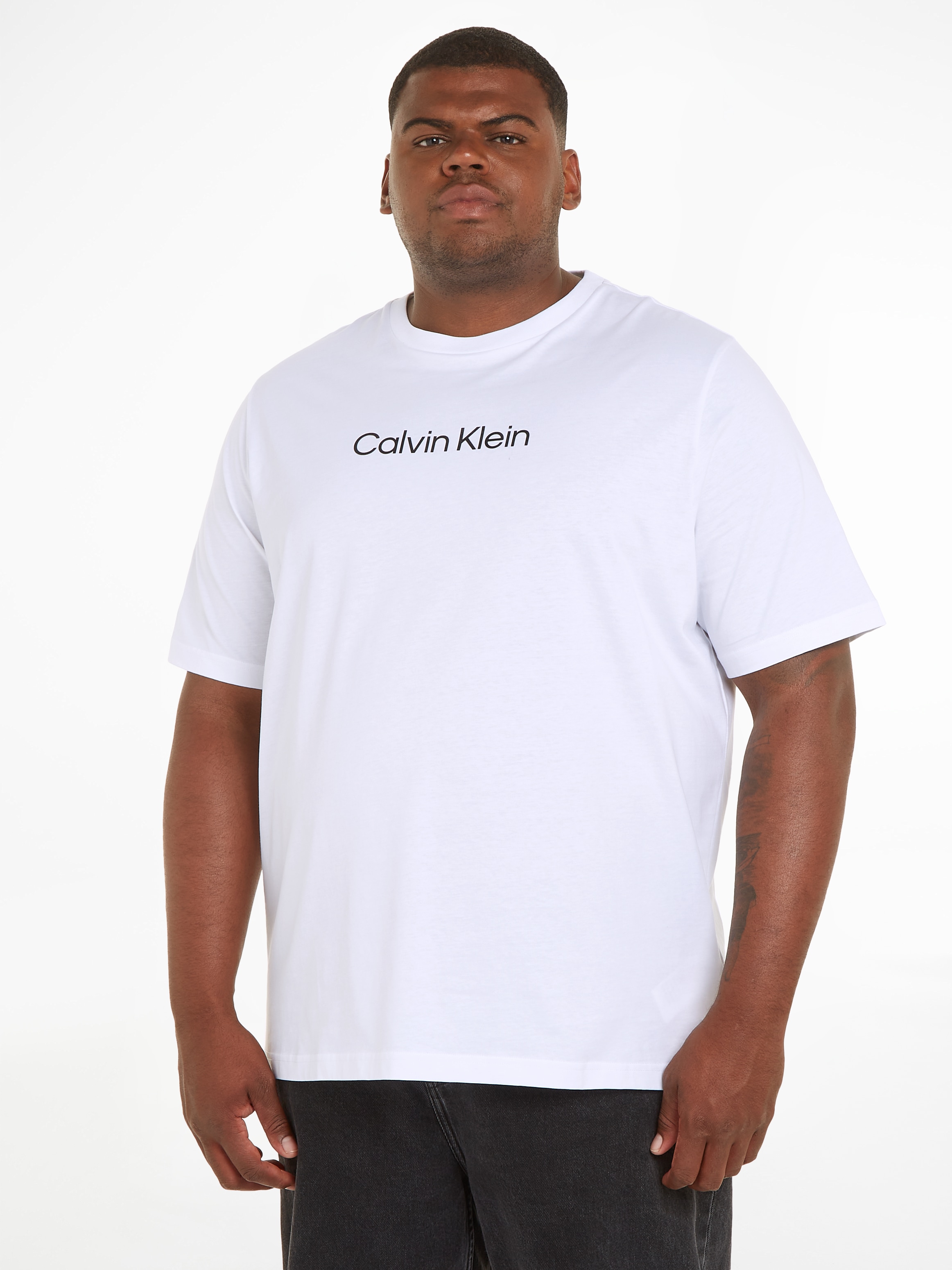 T-Shirt »BT-HERO LOGO COMFORT T-SHIRT«, in grossen Grössen mit Logoschriftzug