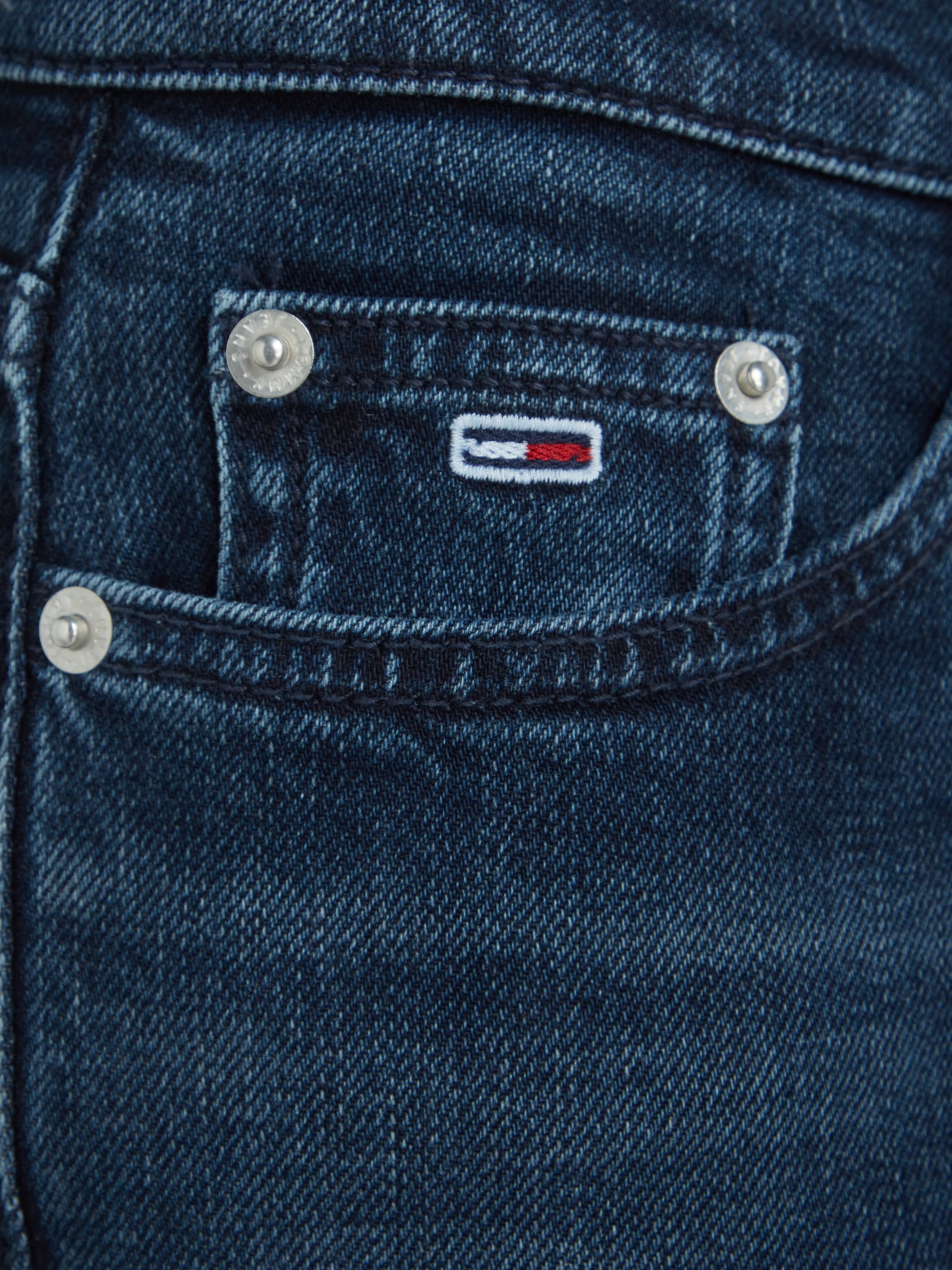 Tommy Jeans Bootcut-Jeans »MADDIE MR Jelmoli-Versand bei online DG5161«, und Logostickerei mit Logobadge BC Schweiz kaufen