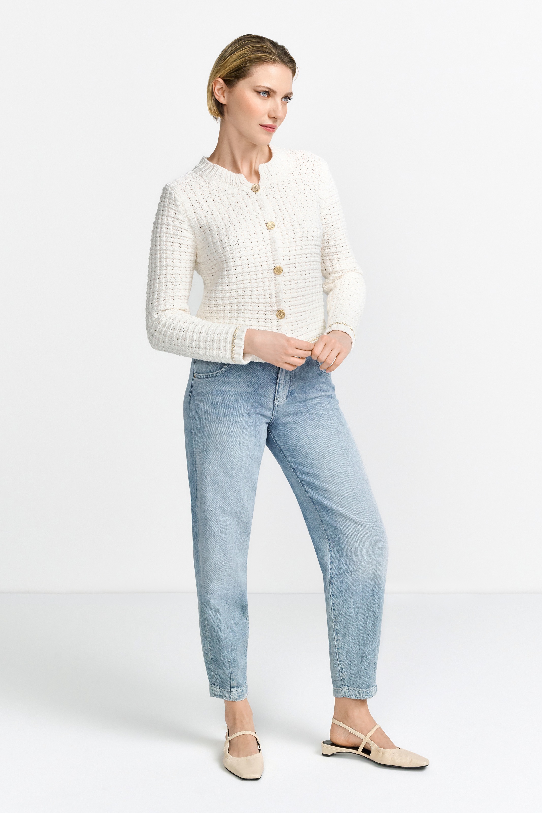 RICHROYAL Strickjacke, Mit goldfarbenenem Effektgarn an Saum und Ärmeln