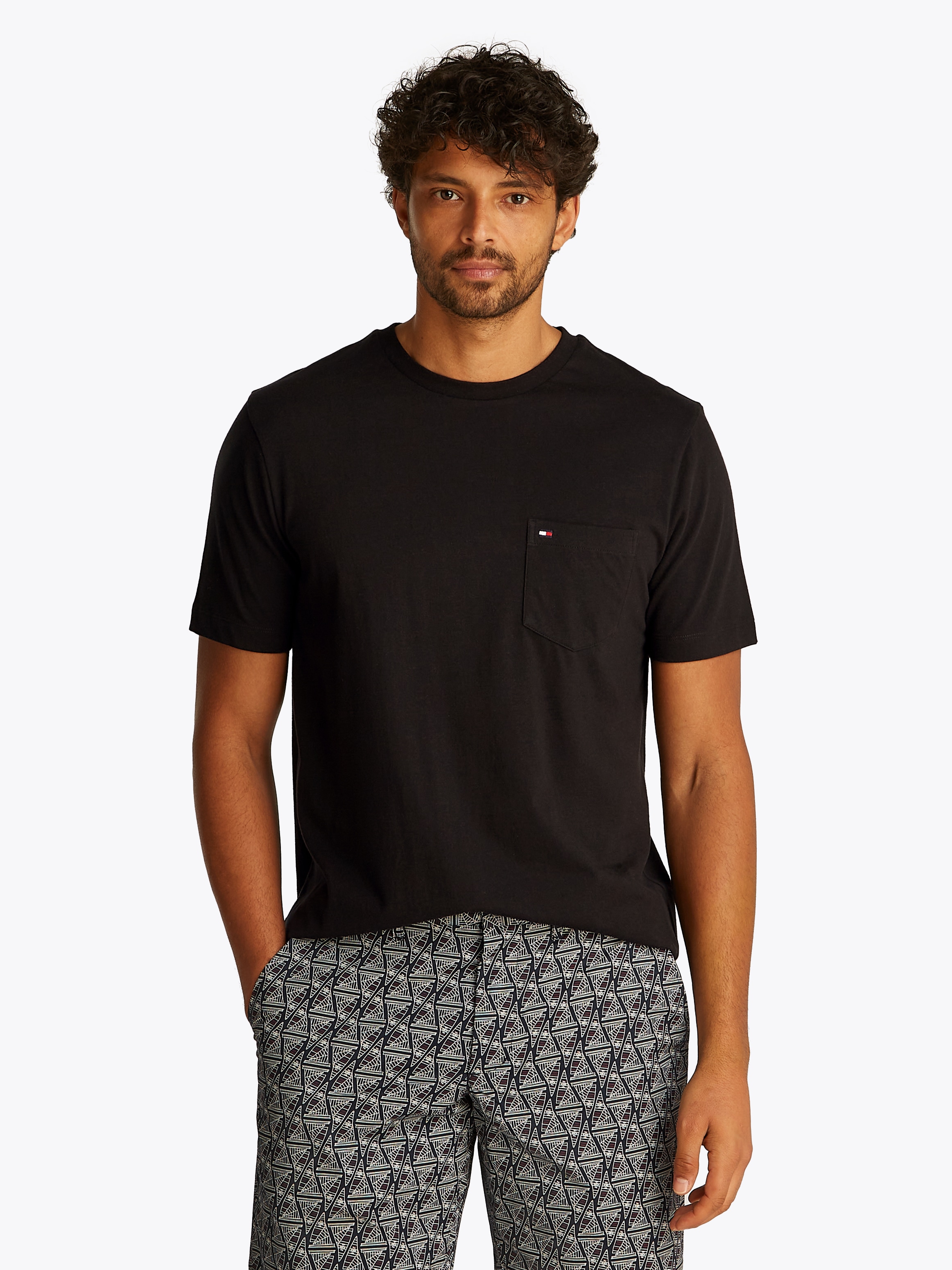 Tommy Hilfiger T-Shirt »ESSENTIAL SOLID POCKET TEE«