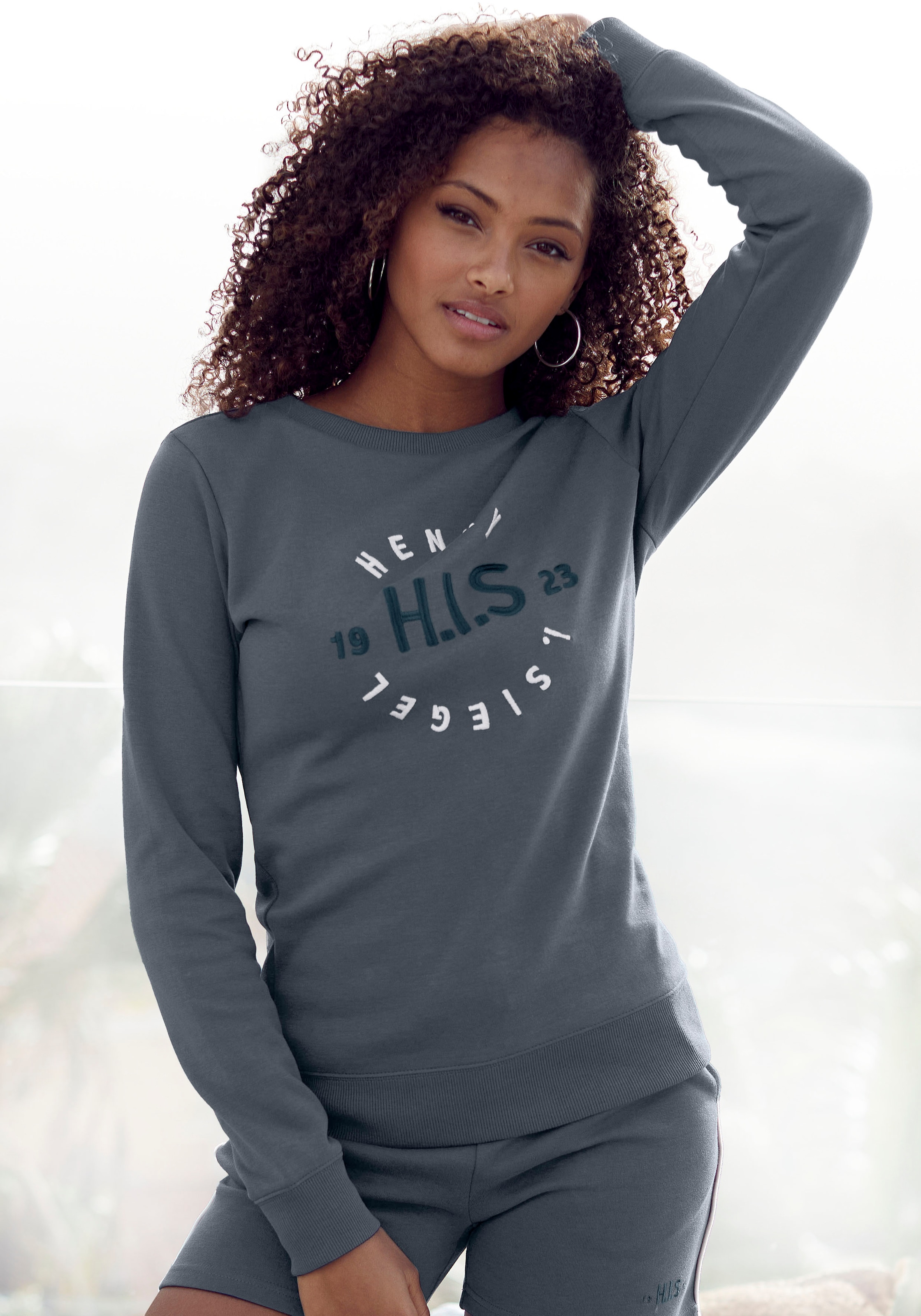 H.I.S Sweatshirt, mit grosser Logo Stickerei, Loungeanzug