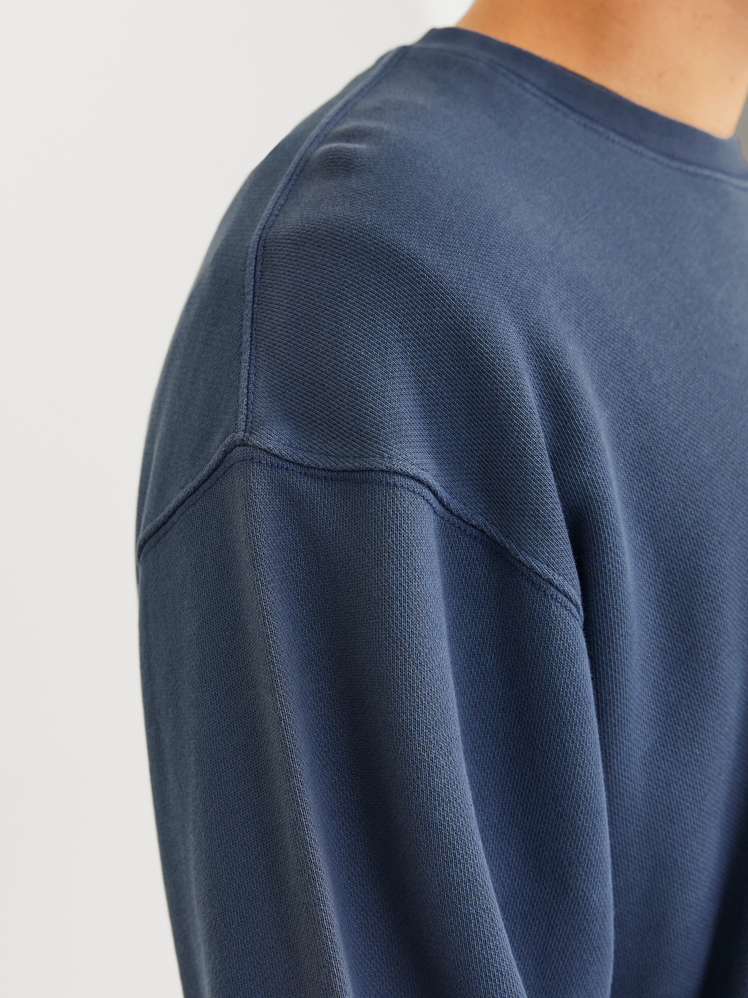 Jack & Jones Sweatshirt »JJECHARGE FADED SWEAT CREW NECK NOOS«, mit Rippbündchen