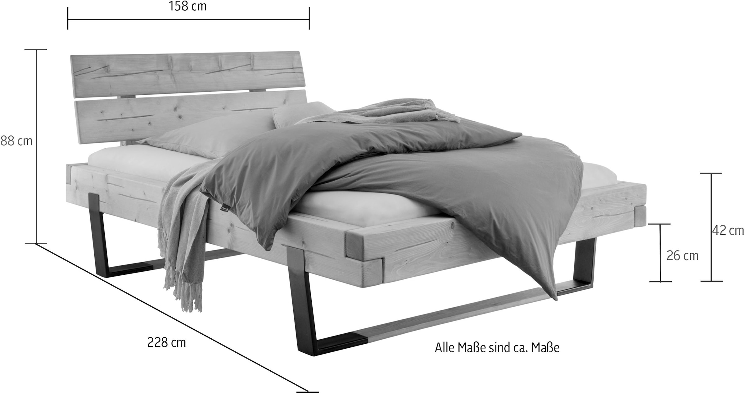 Home affaire Massivholzbett »Ultima Balkenbett Doppelbett, Füsse Metallkufe mit Holzelement«, (hohe Belastbarkeit: 200kg je Seite), FSC®-zertifizierte Wildeiche oder Fichte, viele Breiten zur Auswahl