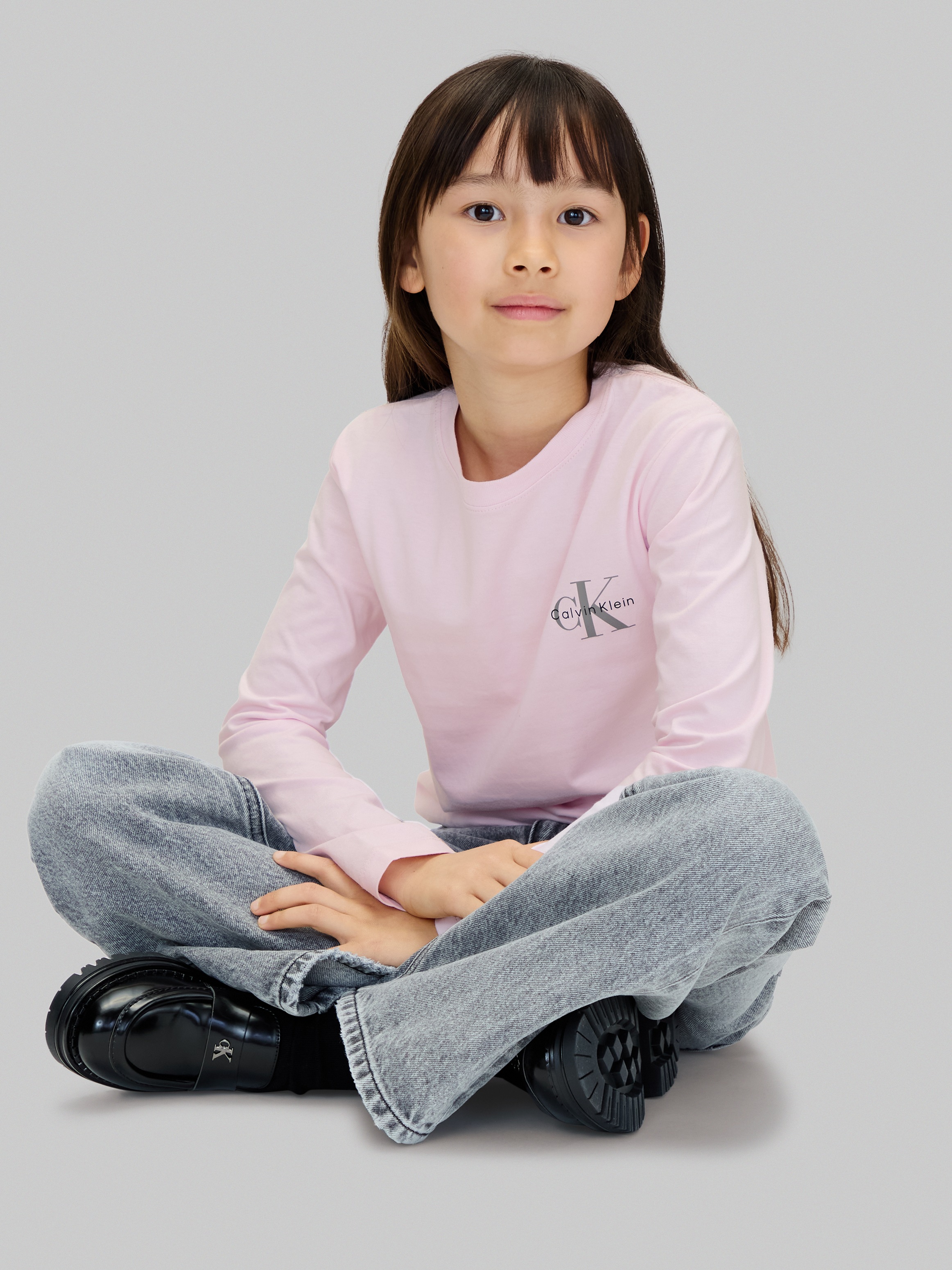 Calvin Klein Jeans Langarmshirt »CHEST MONOLOGO LS T-SHIRT«, für Kinder bis 16 Jahre, Logo-Druck