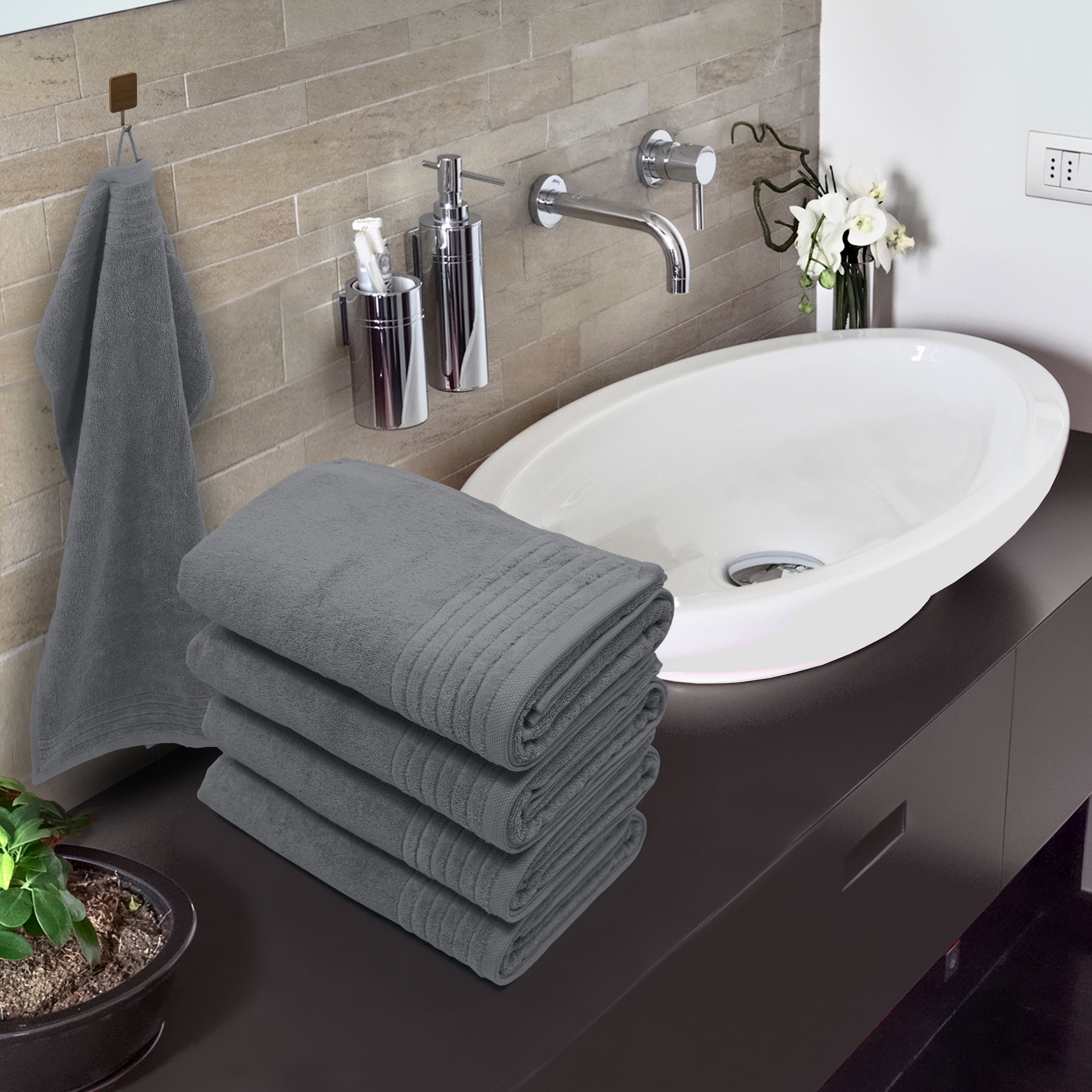 my home Handtücher »Duschtücher Sanremo premium, Premium Handtücher, 600 gr/m²«, (Set, 4 St., 2x 70x140cm), mit Bordüre, einfarbig, flauschig und weich, 70x140cm