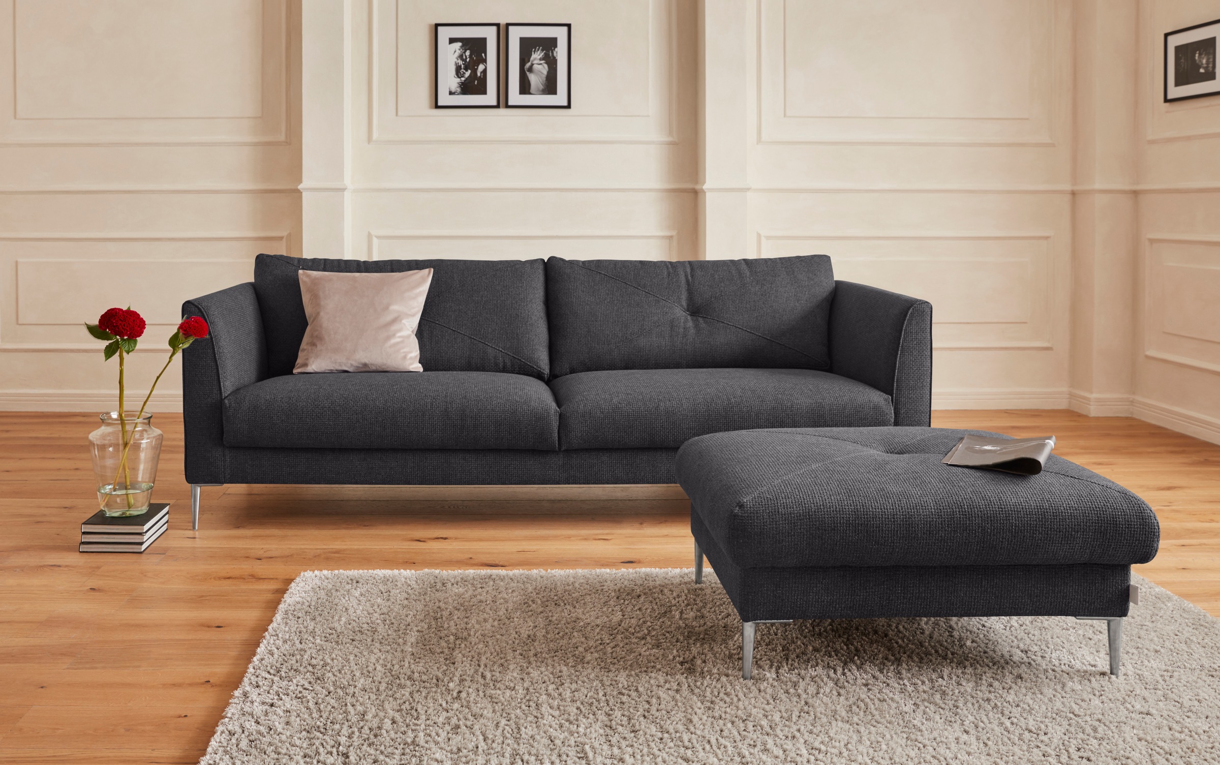 TRENDMANUFAKTUR Hocker »Chilltime, elegant und bequem durch Komfortsitzhöhe 46cm, hoher Fuss«, mit eleganter Kreuznaht auf der Sitzfläche