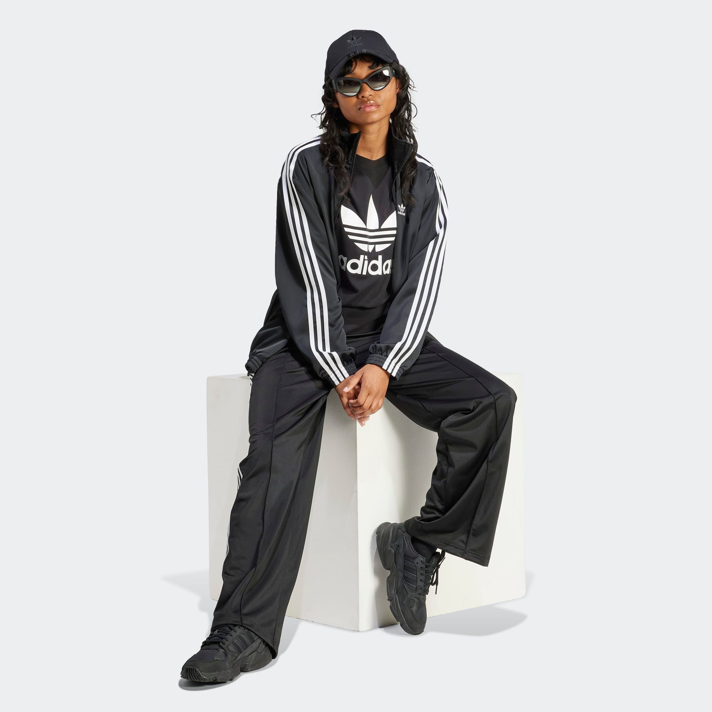 adidas Originals T-Shirt »TREFOIL TEE«, Basic Shirt mit grossem Trefoil Logoprint