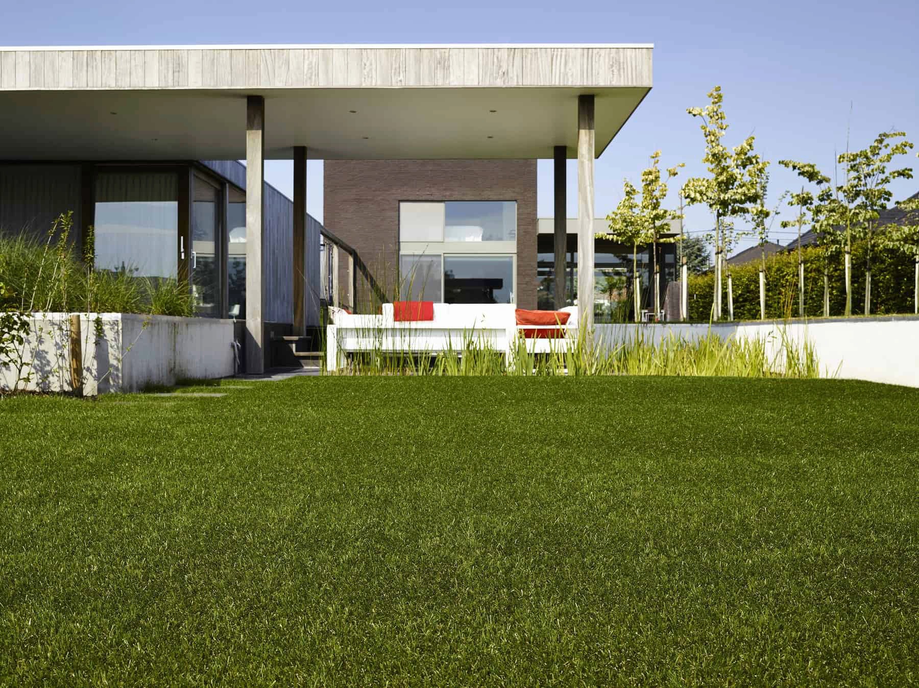 Primaflor-Ideen in Textil Kunstrasen »FORESTLAND, Made in Spain«, rechteckig, 37 mm Höhe, natürliche Optik, mit Drainagefunktion, ideal für Balkon & Terrasse