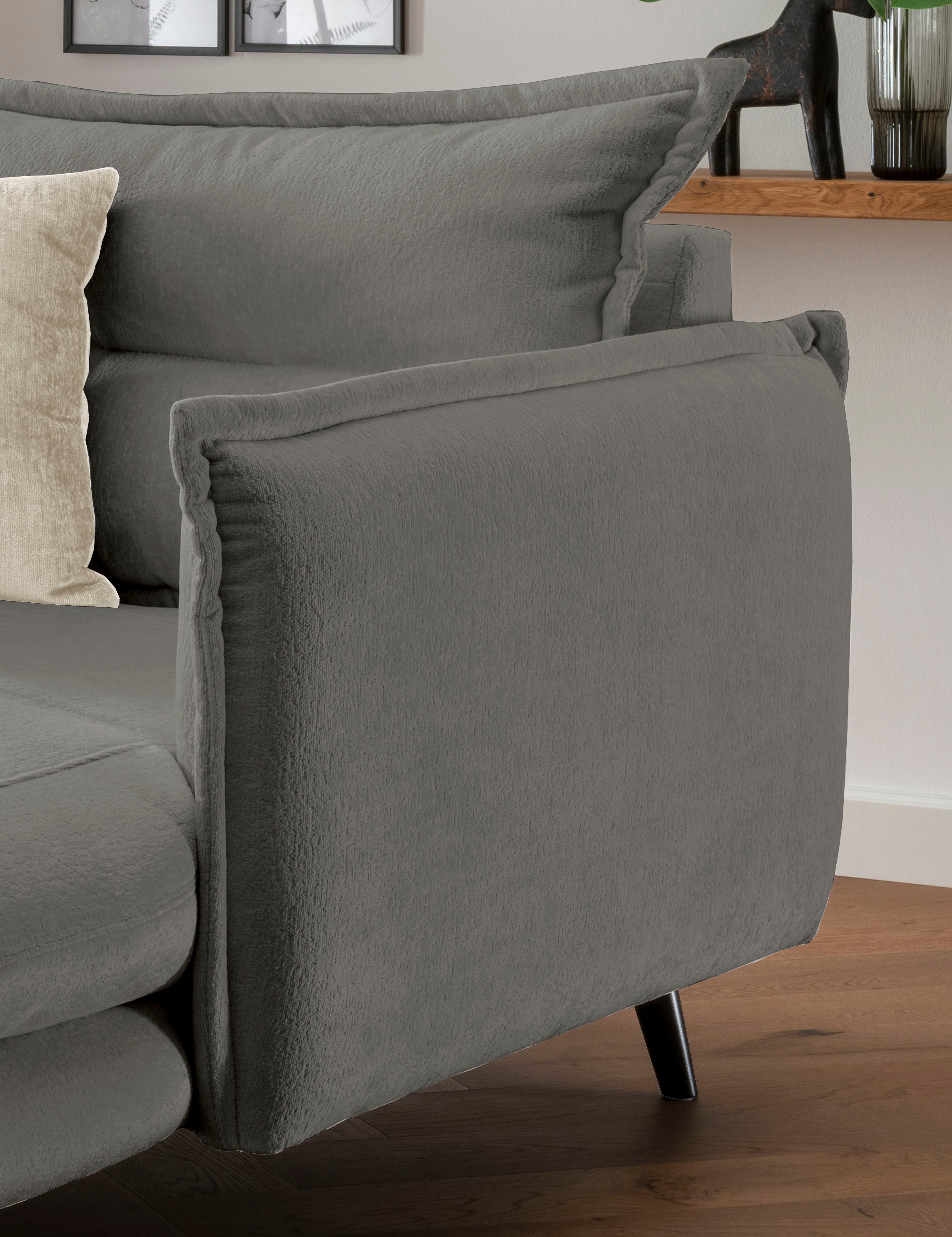 INOSIGN Loveseat »Lazio«, moderner Sessel mit einer bequemen Polsterung, 2 Stk. Zierkissen
