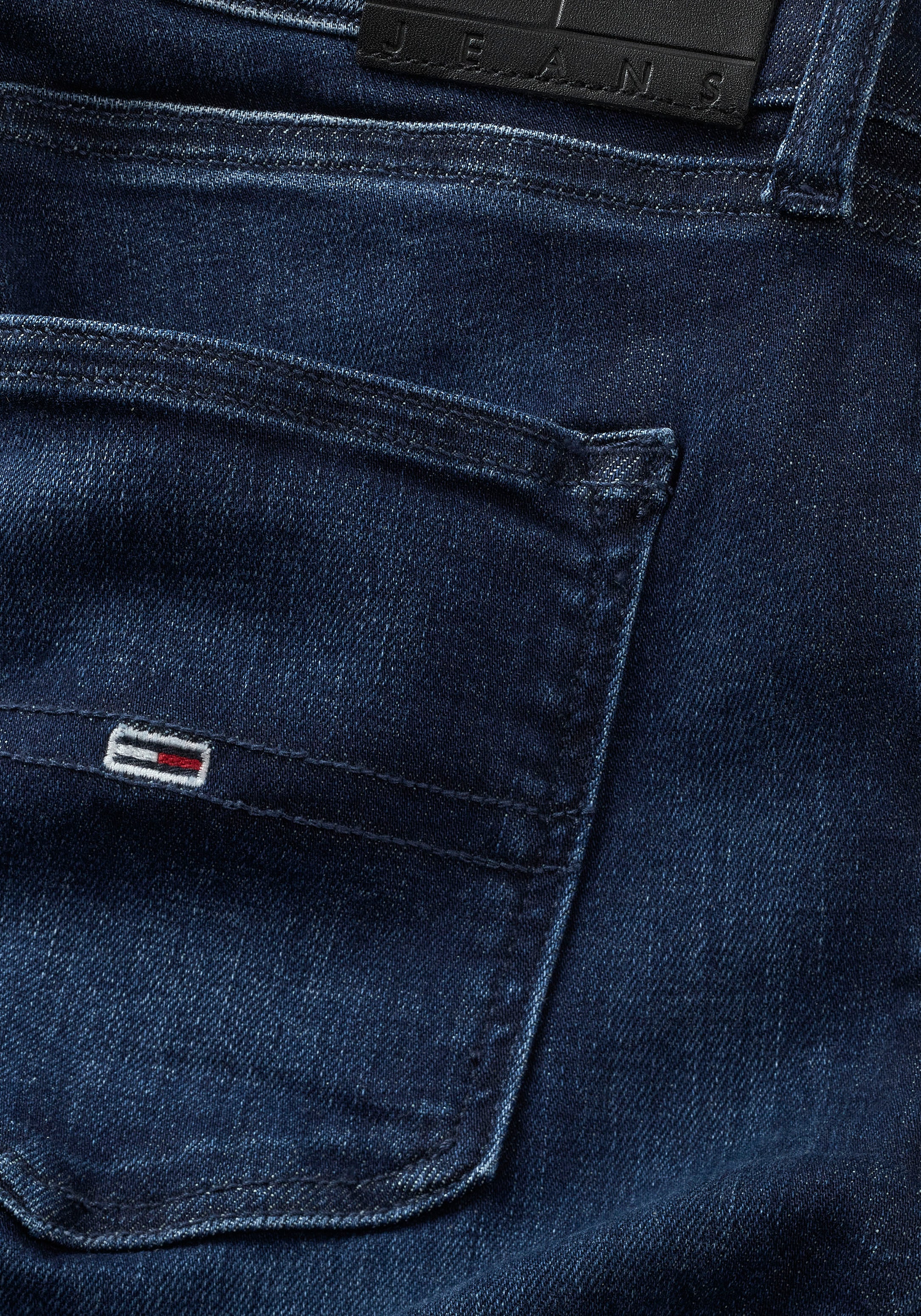 Tommy Jeans Bequeme Jeans »Sylvia«, mit Ledermarkenlabel online | Straight-Fit Jeans