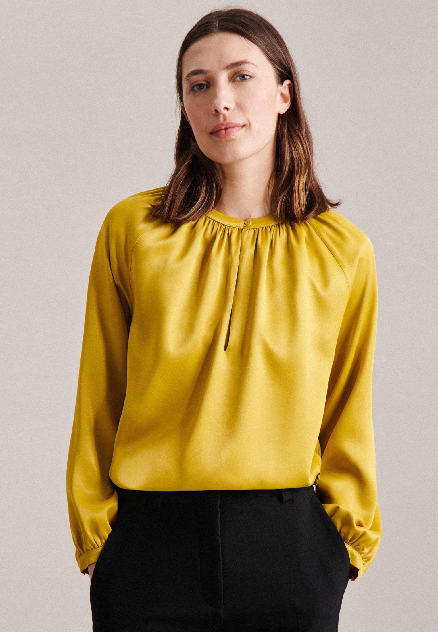 Uni Rose«, kaufen »Schwarze seidensticker bei Schweiz Jelmoli-Versand Shirtbluse online Rundhals