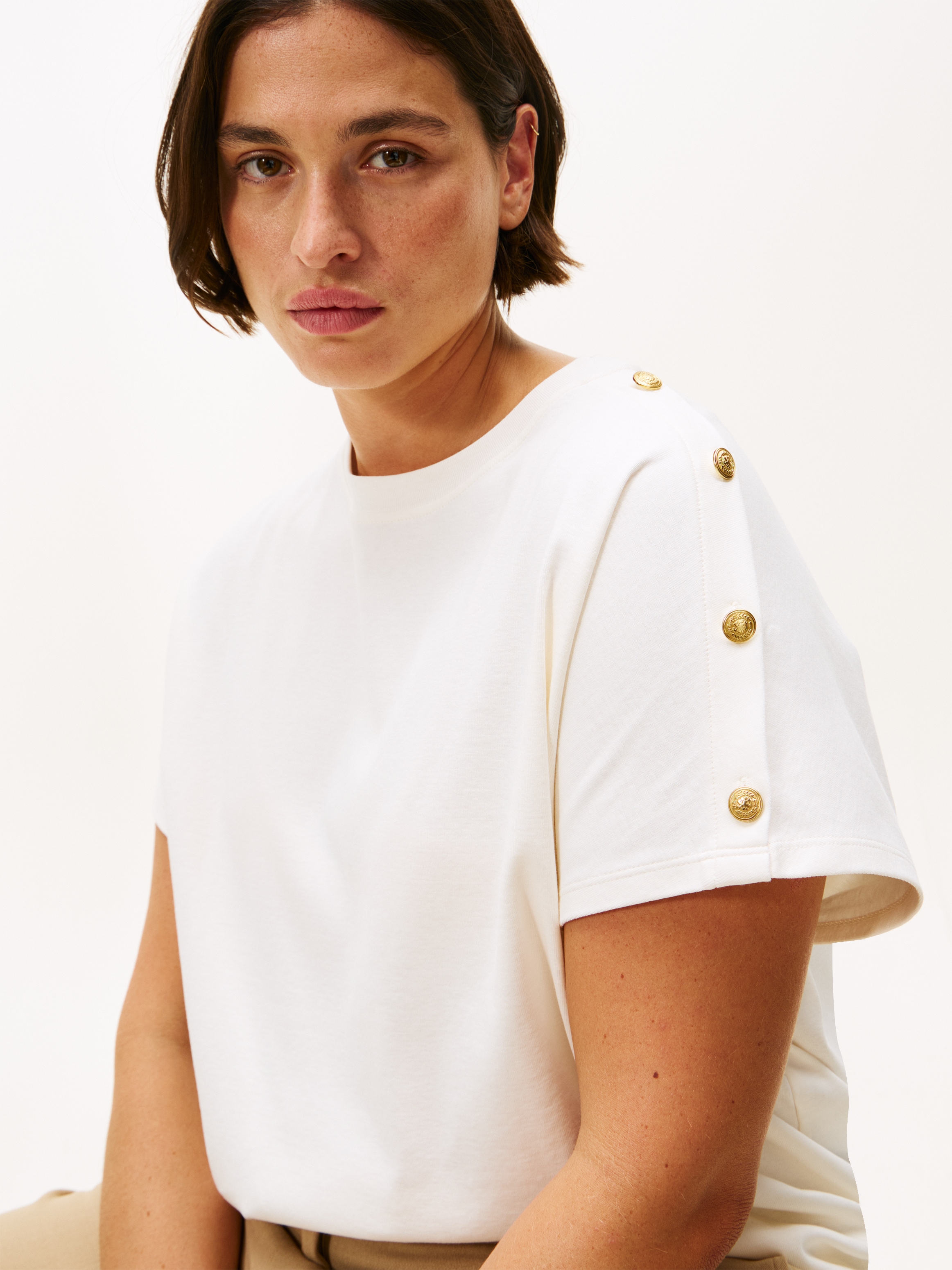 Tommy Hilfiger Curve Kurzarmshirt »CRV GOLD BUTTON SS TEE«, in grossen Grössen
