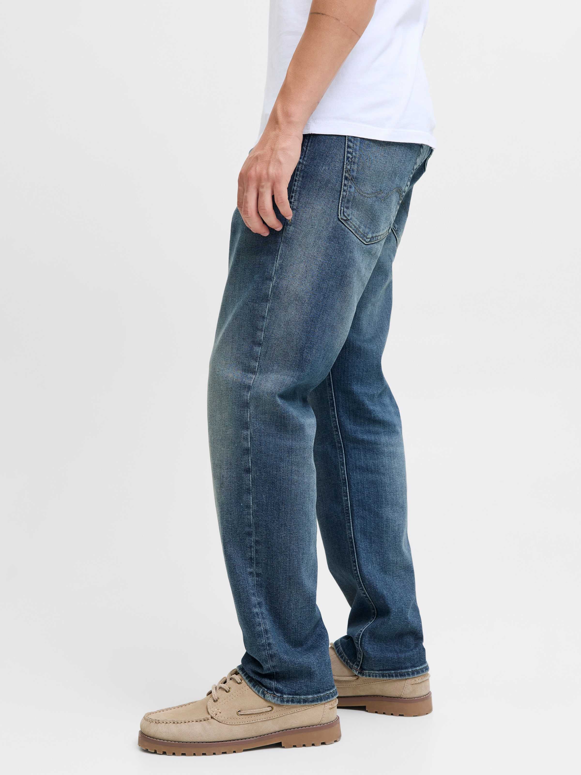 Jack & Jones Regular-fit-Jeans »JJICLARK mit Used-Look und Stretch für den Alltag«, mit Abriebeffekten