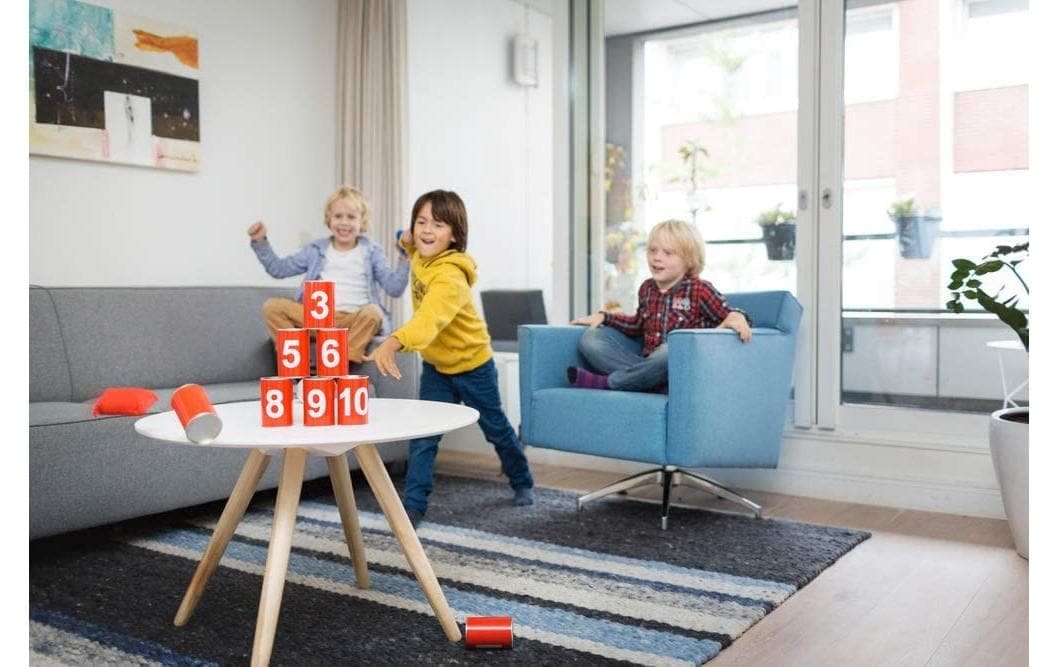 Spiel »Büchsenwerfen rot mit Zahlen«