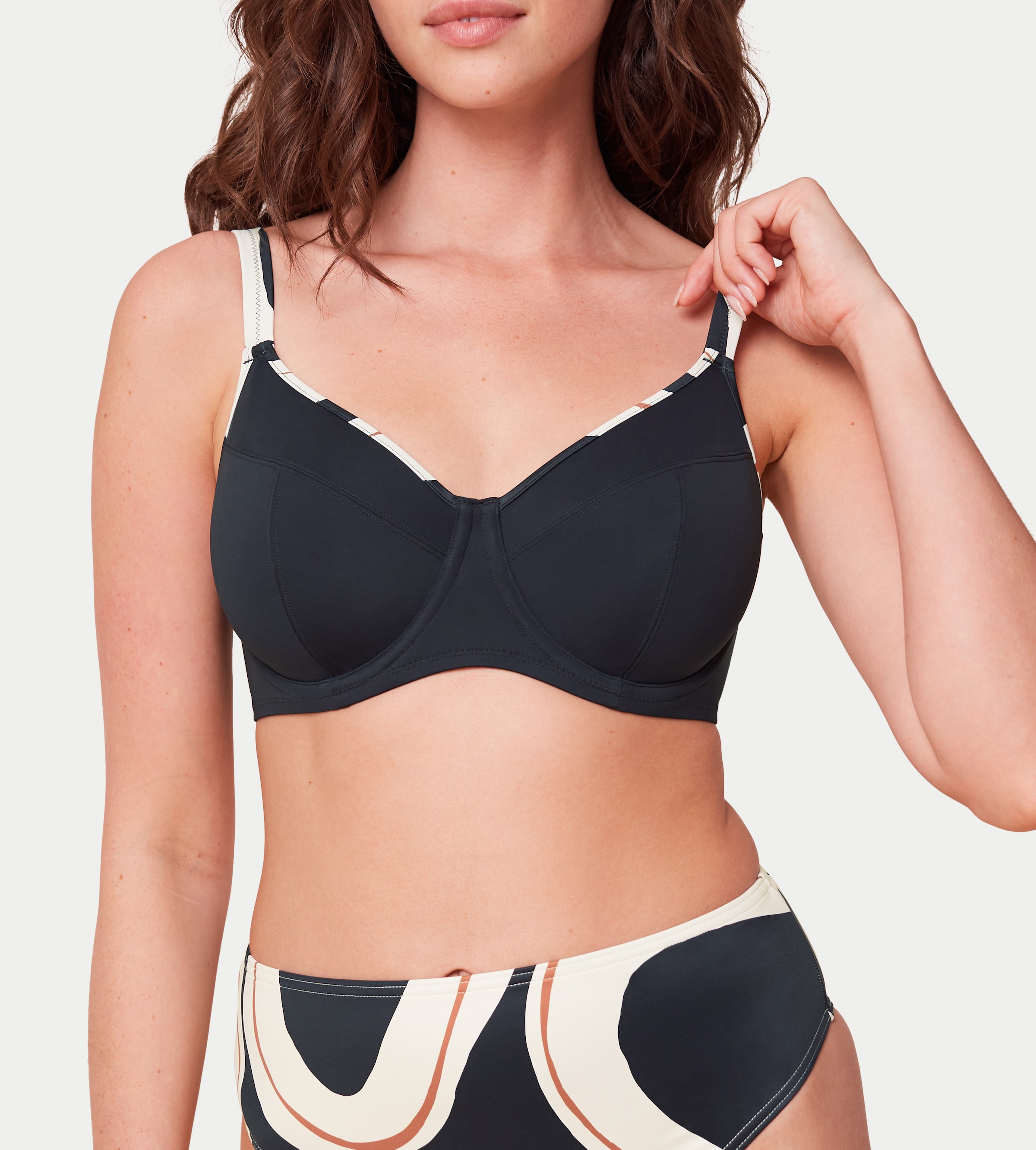 Triumph Bügel-Bikini-Top »Summer Allure W sd 01«, Minimizer - verkleinert die Brust optisch um eine Cup-Grösse