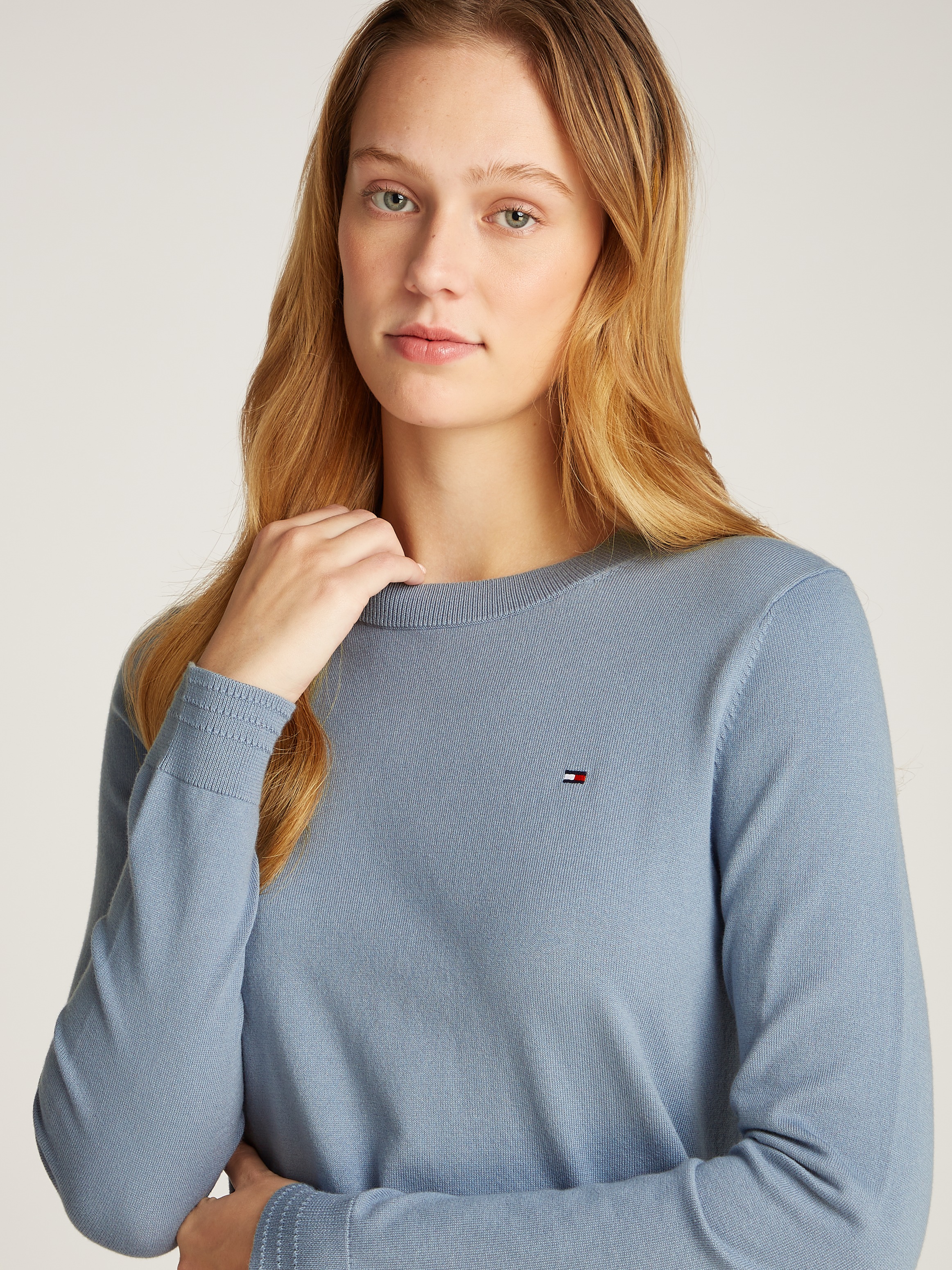 Tommy Hilfiger Rundhalspullover »CO JERSEY STITCH LS C-NK SWT«, mit Logostickerei