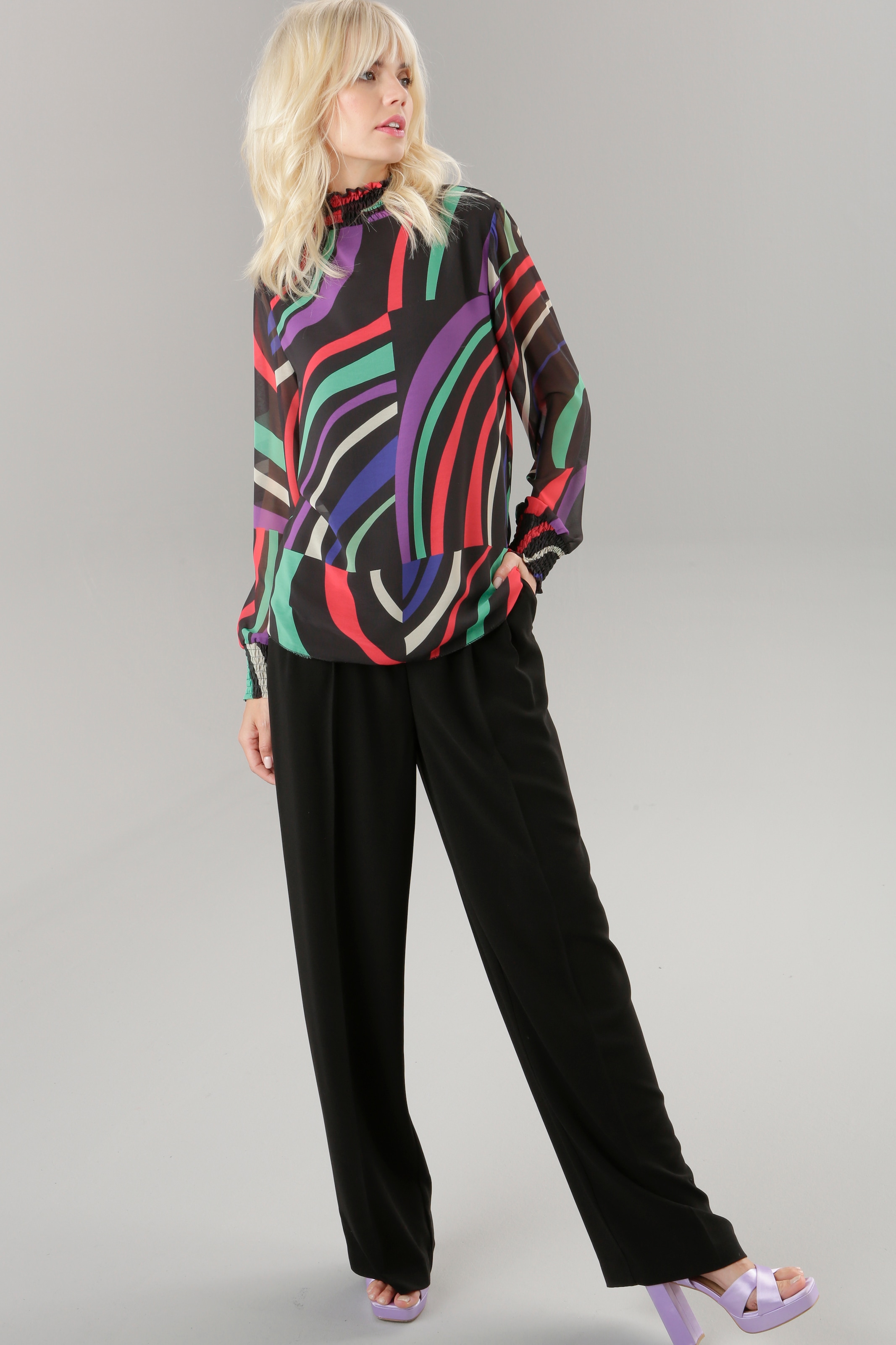 kaufen Muster Aniston Jelmoli-Versand mit | online SELECTED grafischem buntem, Chiffonbluse,