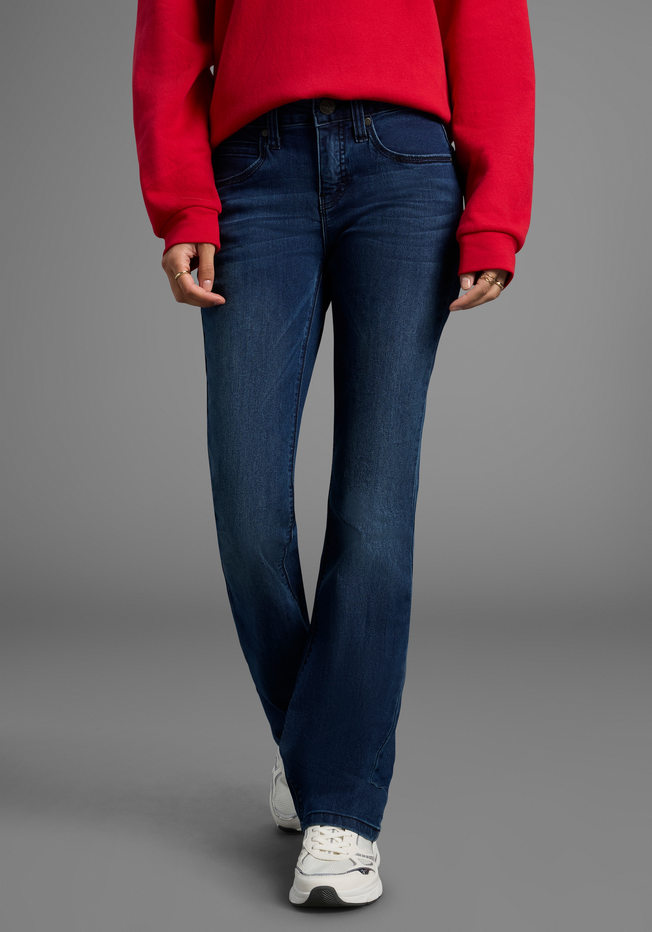 Arizona Bootcut-Jeans »Shaping« bootcut, Kontrastnähte, Used-Look-Waschung, niedrige Leibhöhe