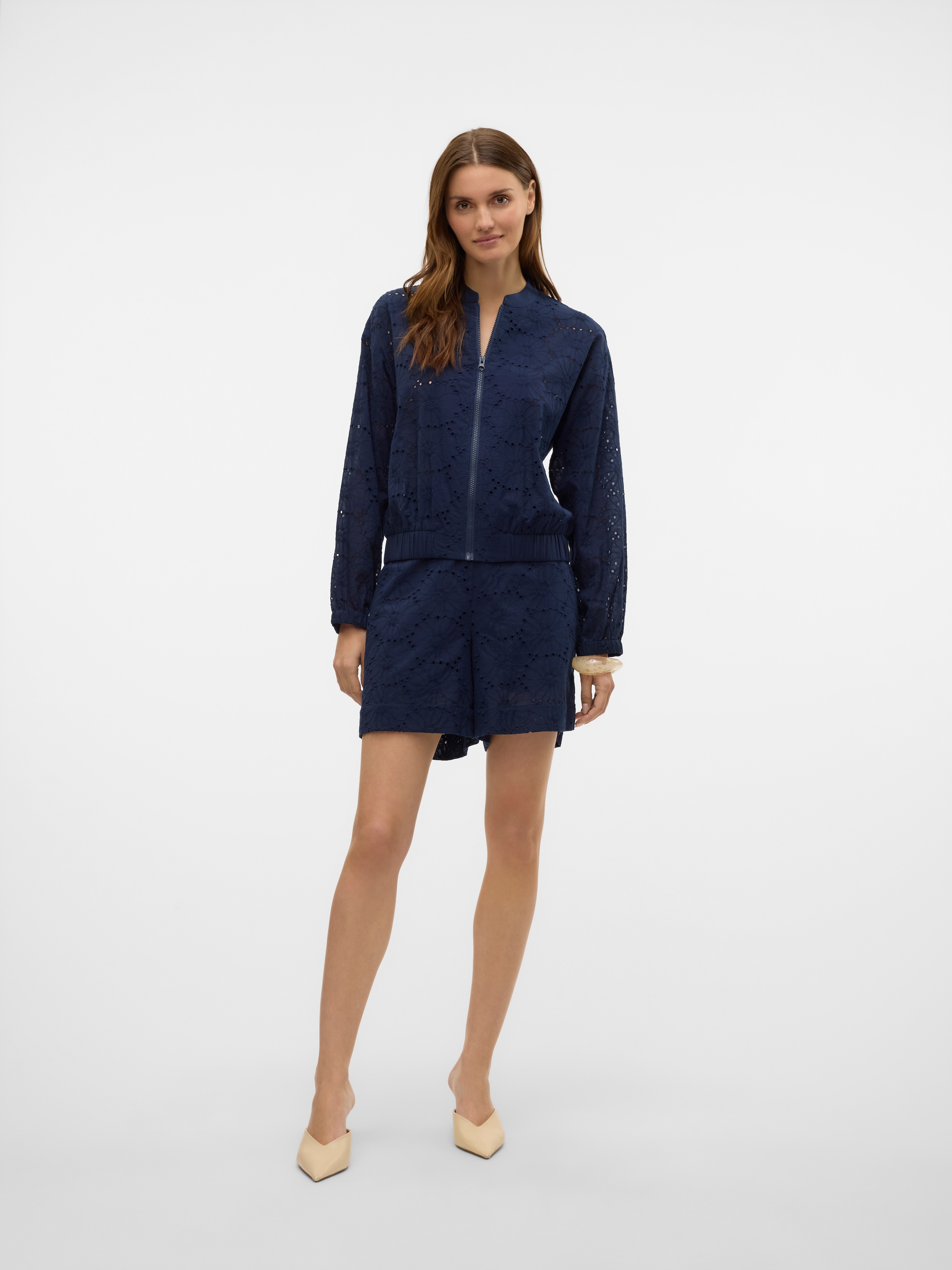 Vero Moda Shorts »VMHAY NEW SHORTS WVN«