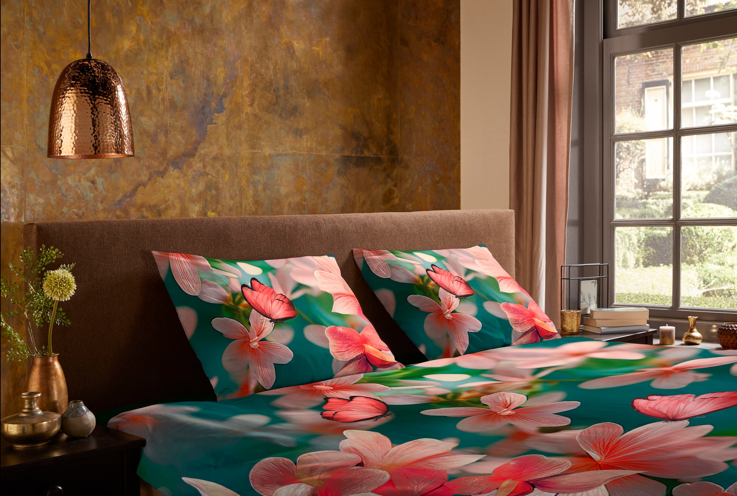 PURE luxury collection Wendebettwäsche »Yeya«, Mikrofaser, 135x200, Pflegeleicht Reissverschluss, Wende, Blumen Petrol
