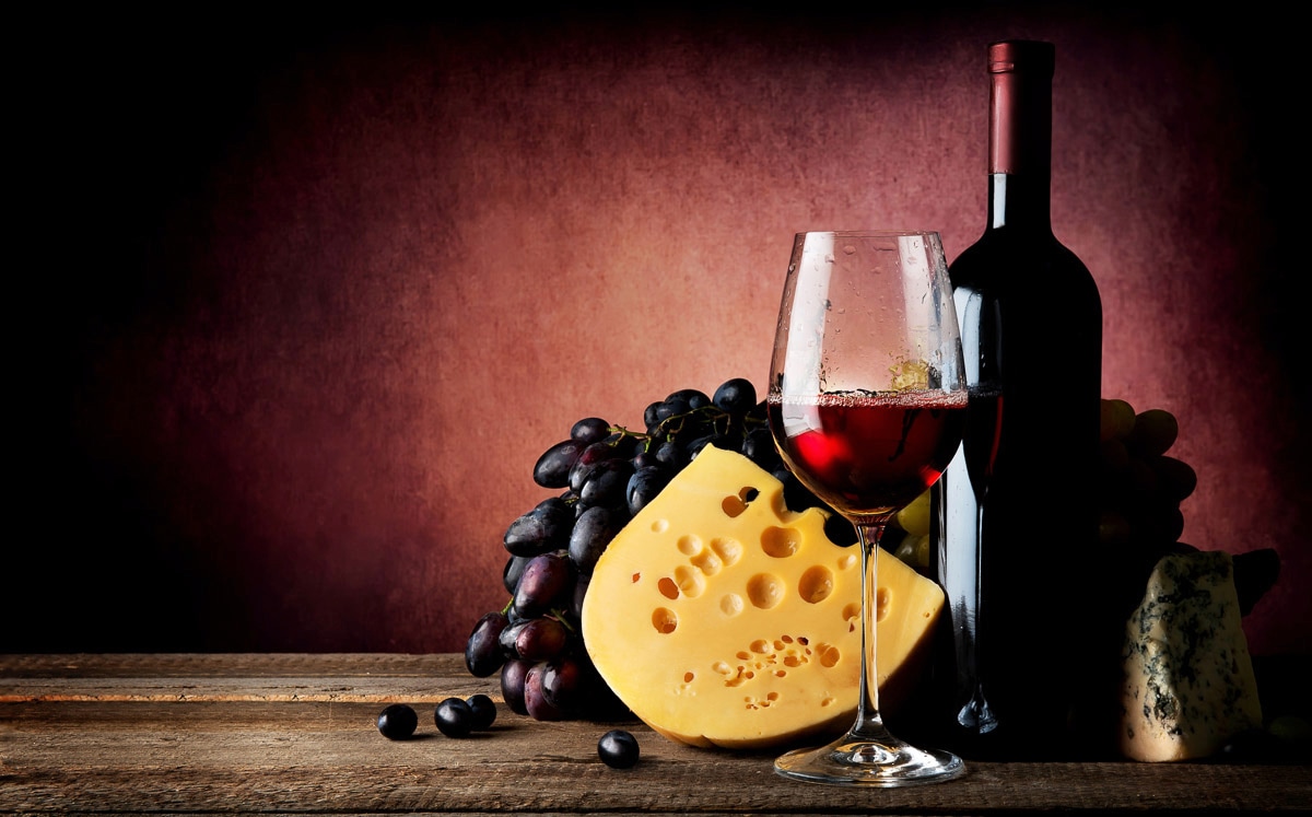 Papermoon Fototapete »Wein mit Käse«
