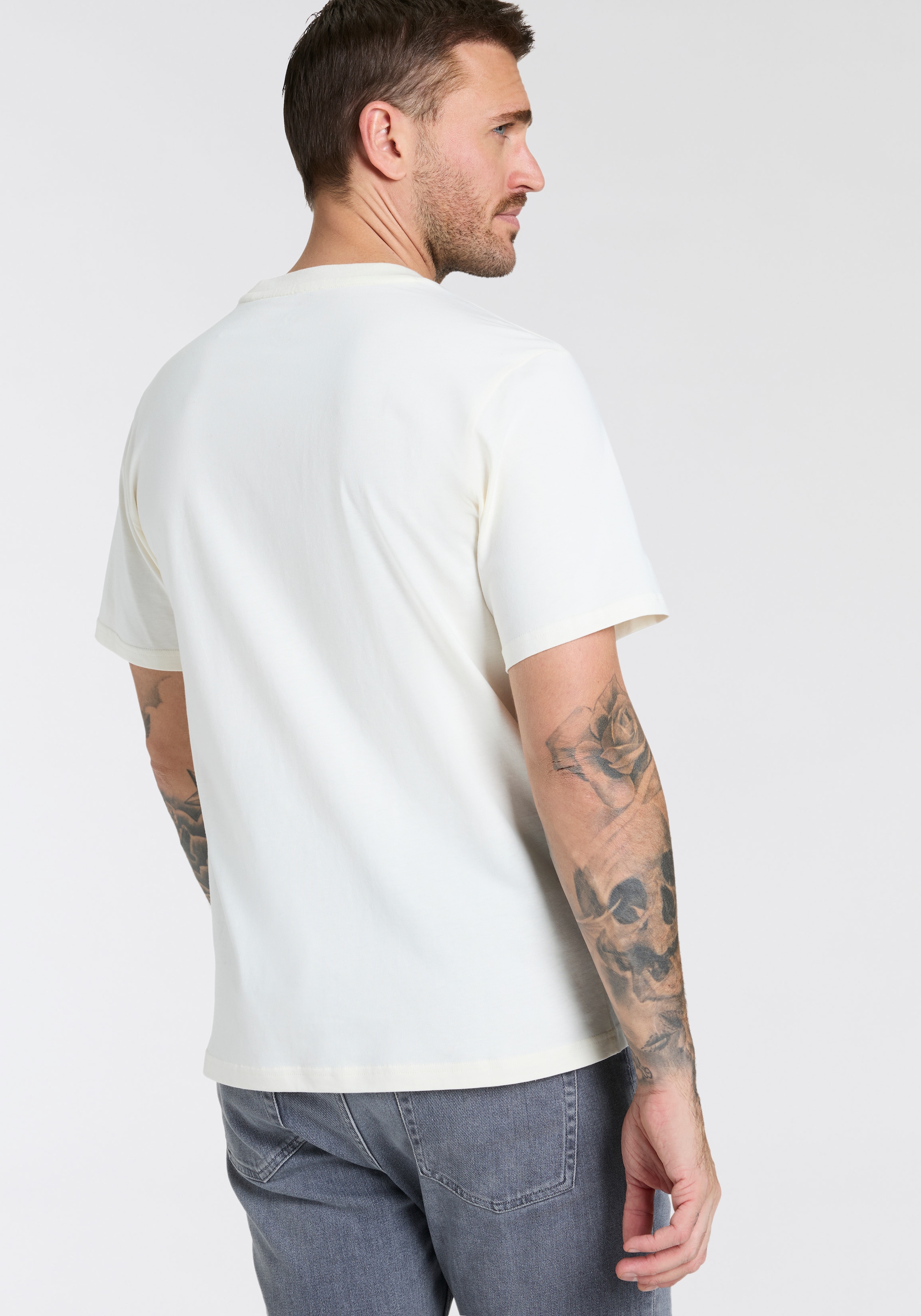 Converse T-Shirt »Unisex GO-TO STAR CHEVRON LOGO STANDARD-FIT«, (1 tlg.), Unisex
