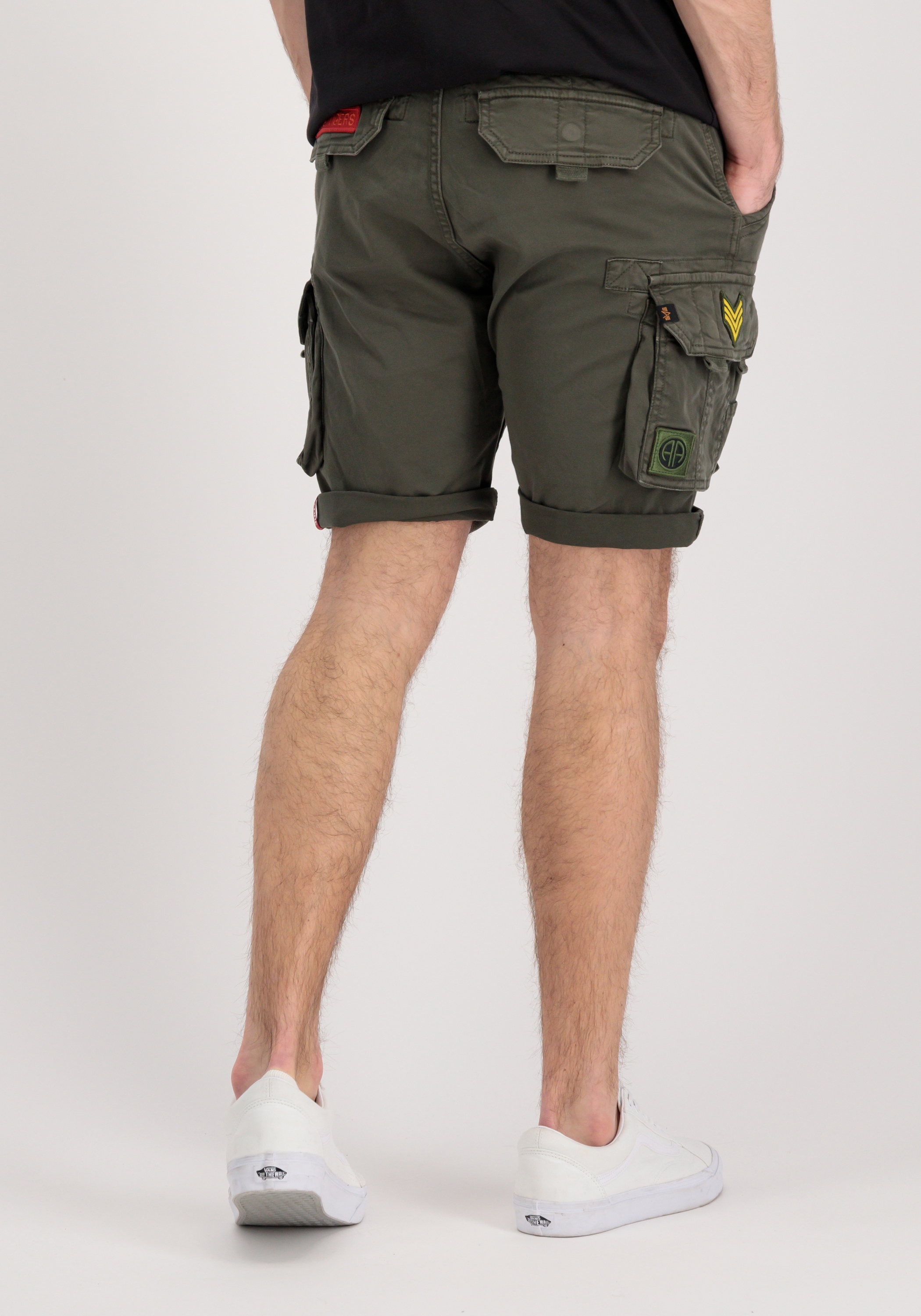Alpha Industries Shorts »Alpha Industries Men - Shorts Crew Short Patch«