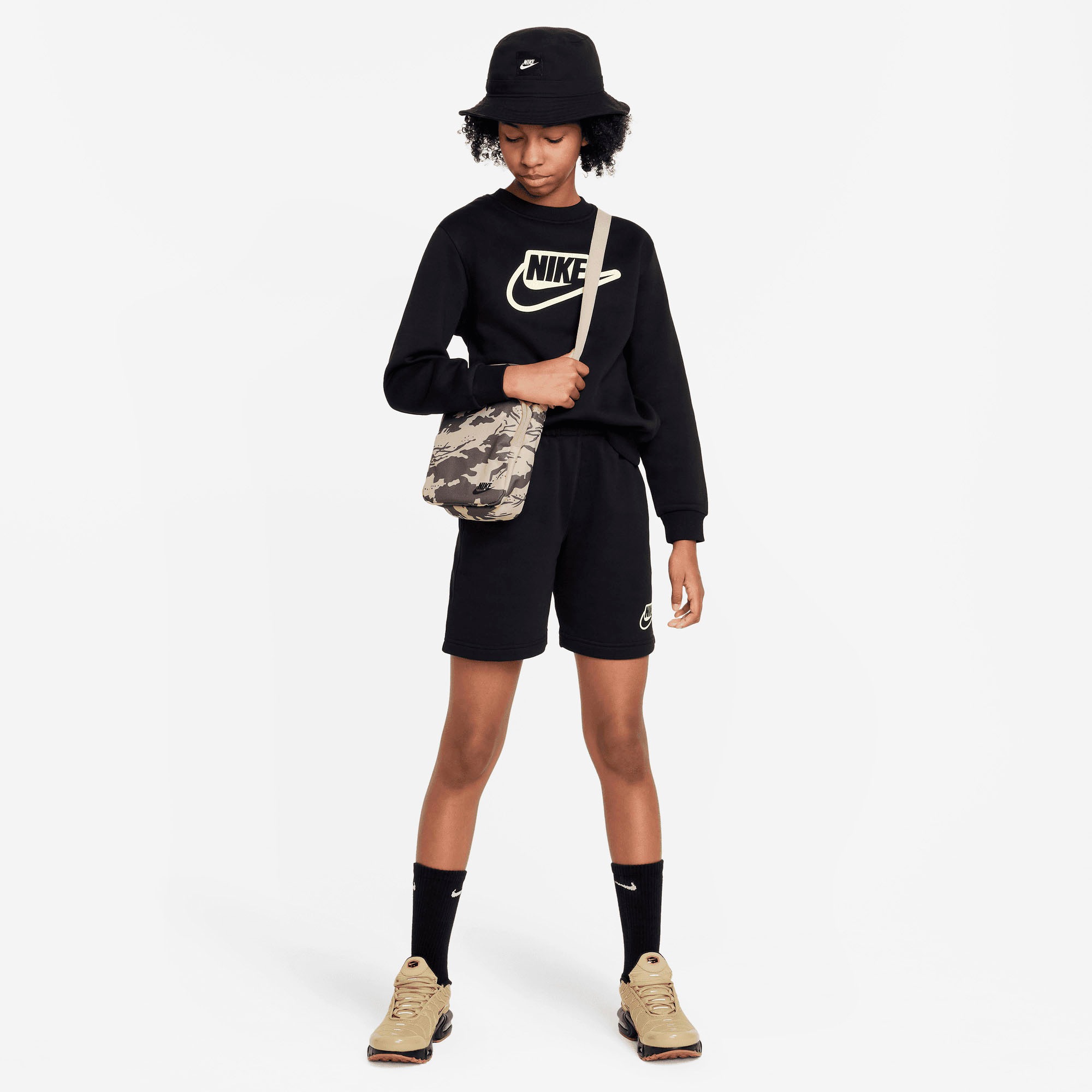 Combinaison Nike Sportswear Tech Pack pour Femme. Nike CH