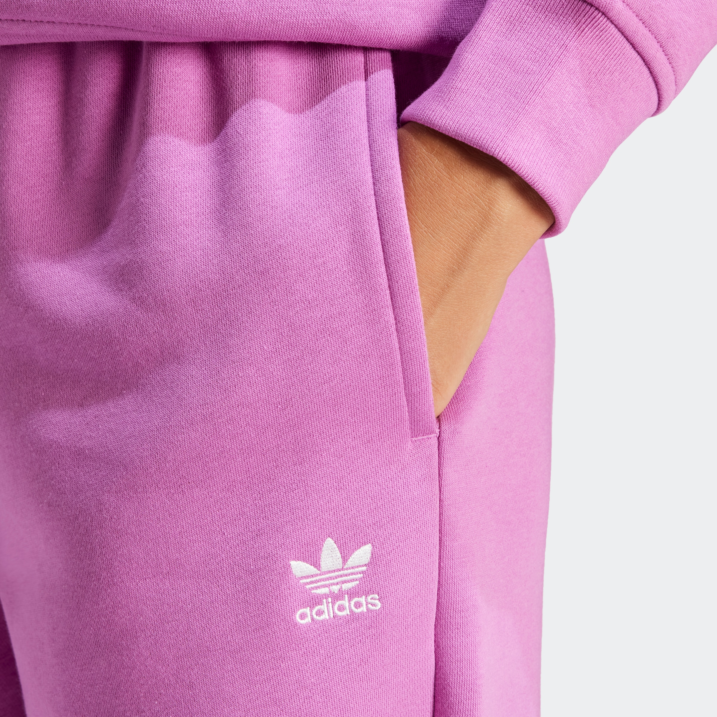 adidas Originals Sporthose »ESSENTIALS FLEECE«, (1 tlg.)