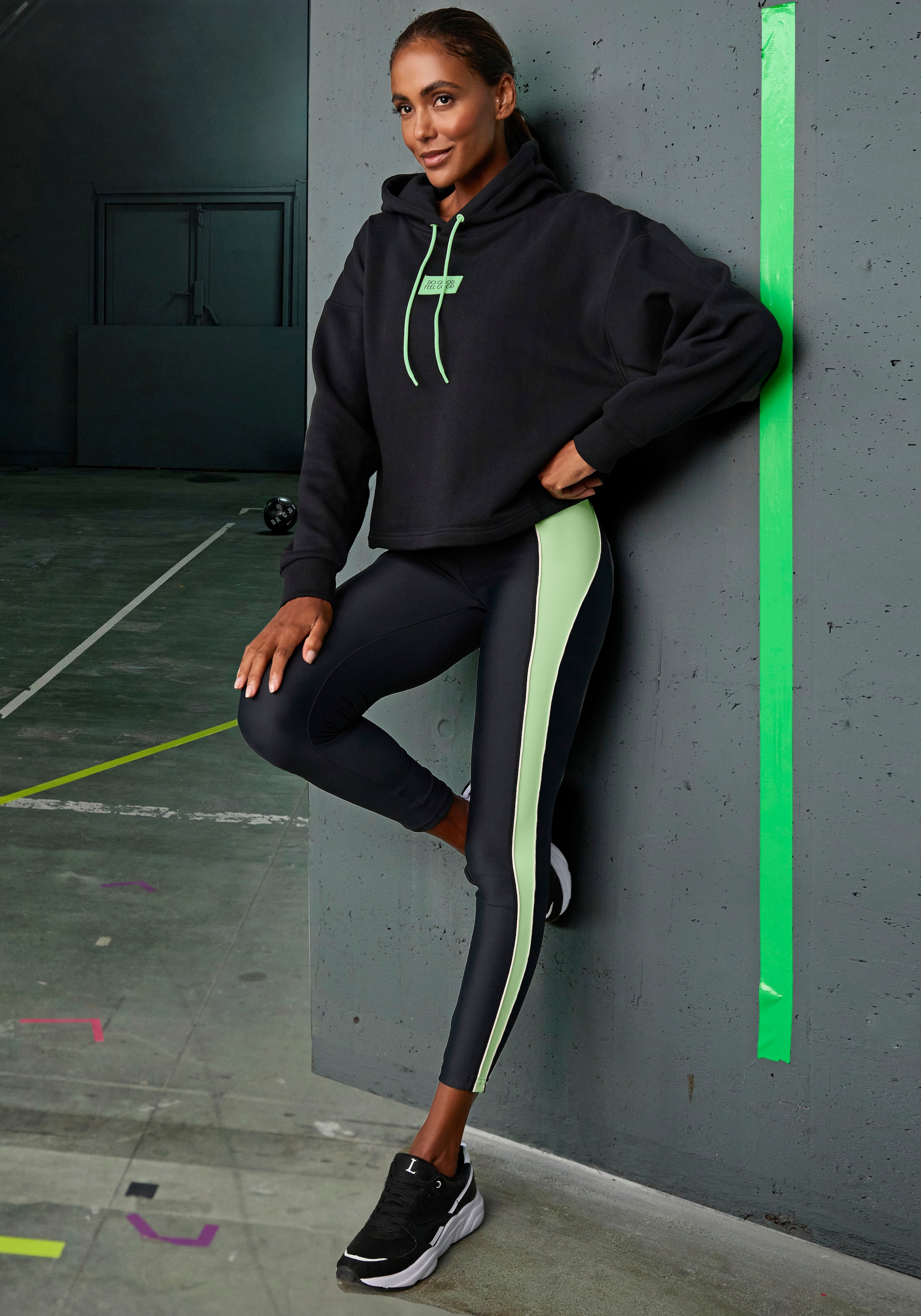 LASCANA ACTIVE Hoodie »-Kapuzensweatshirt«, im Oversized-Look