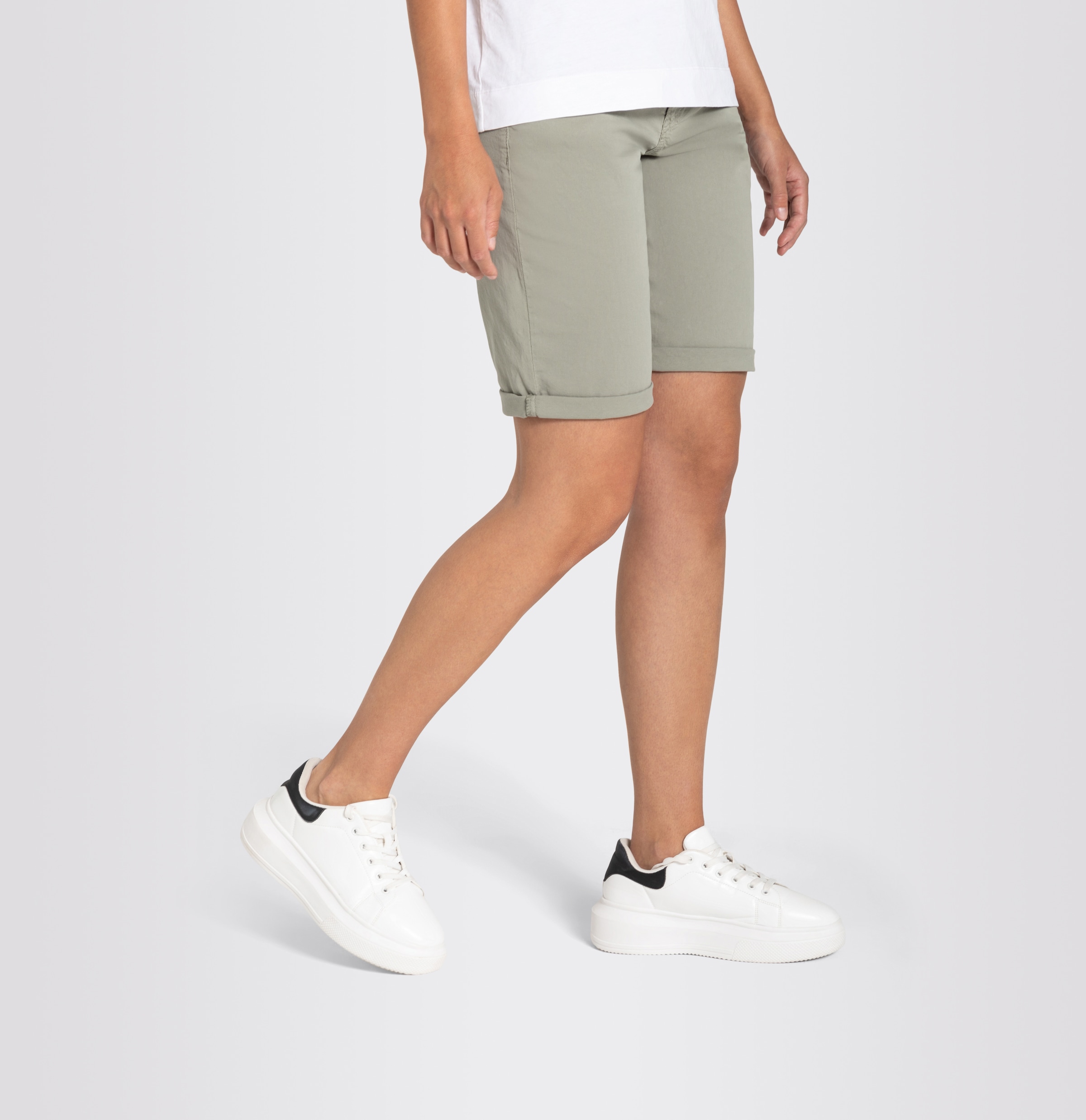 MAC Chinoshorts »summer clean«