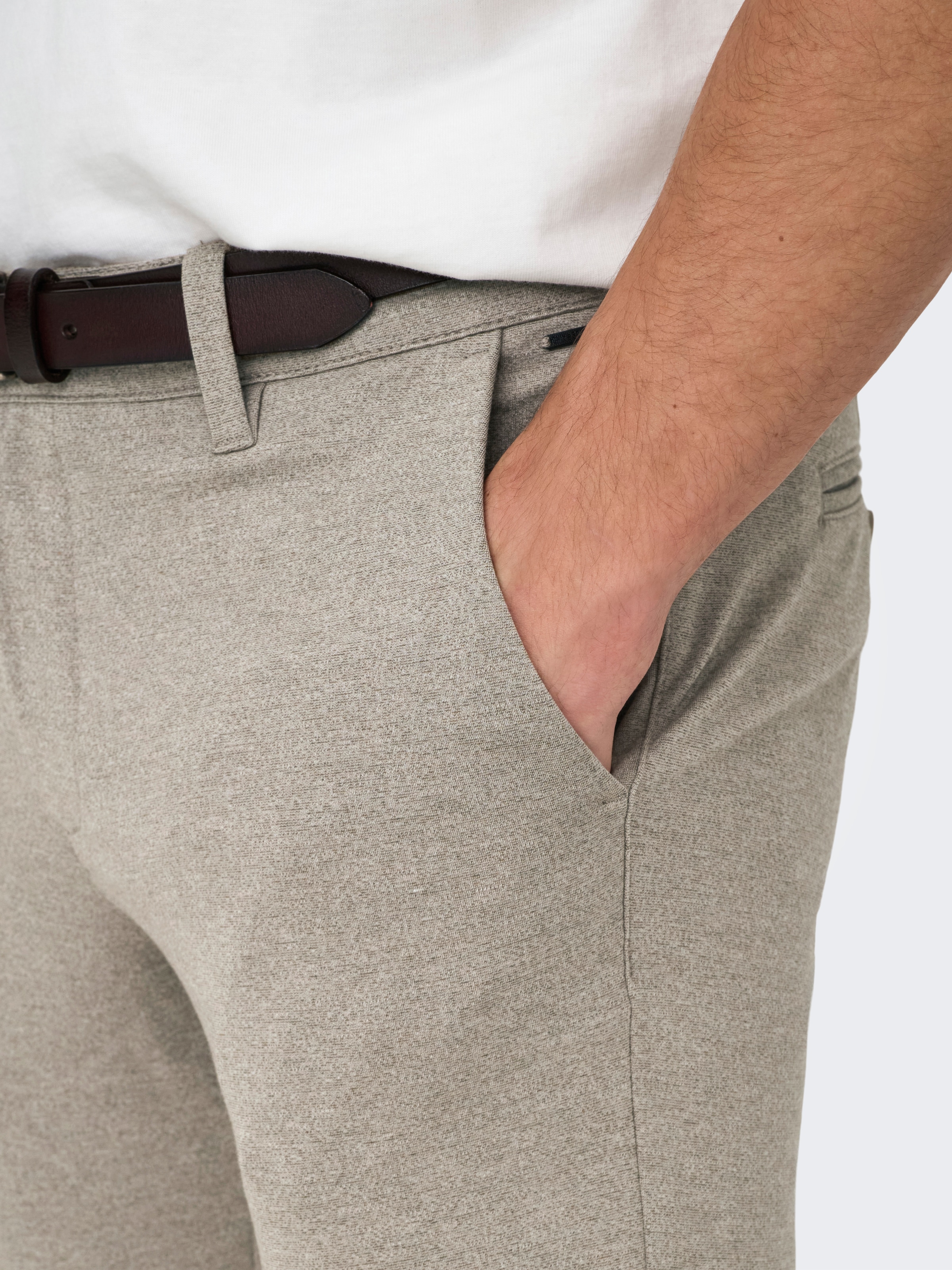 ONLY & SONS Chinohose, mit geschlossenen Gesässtaschen