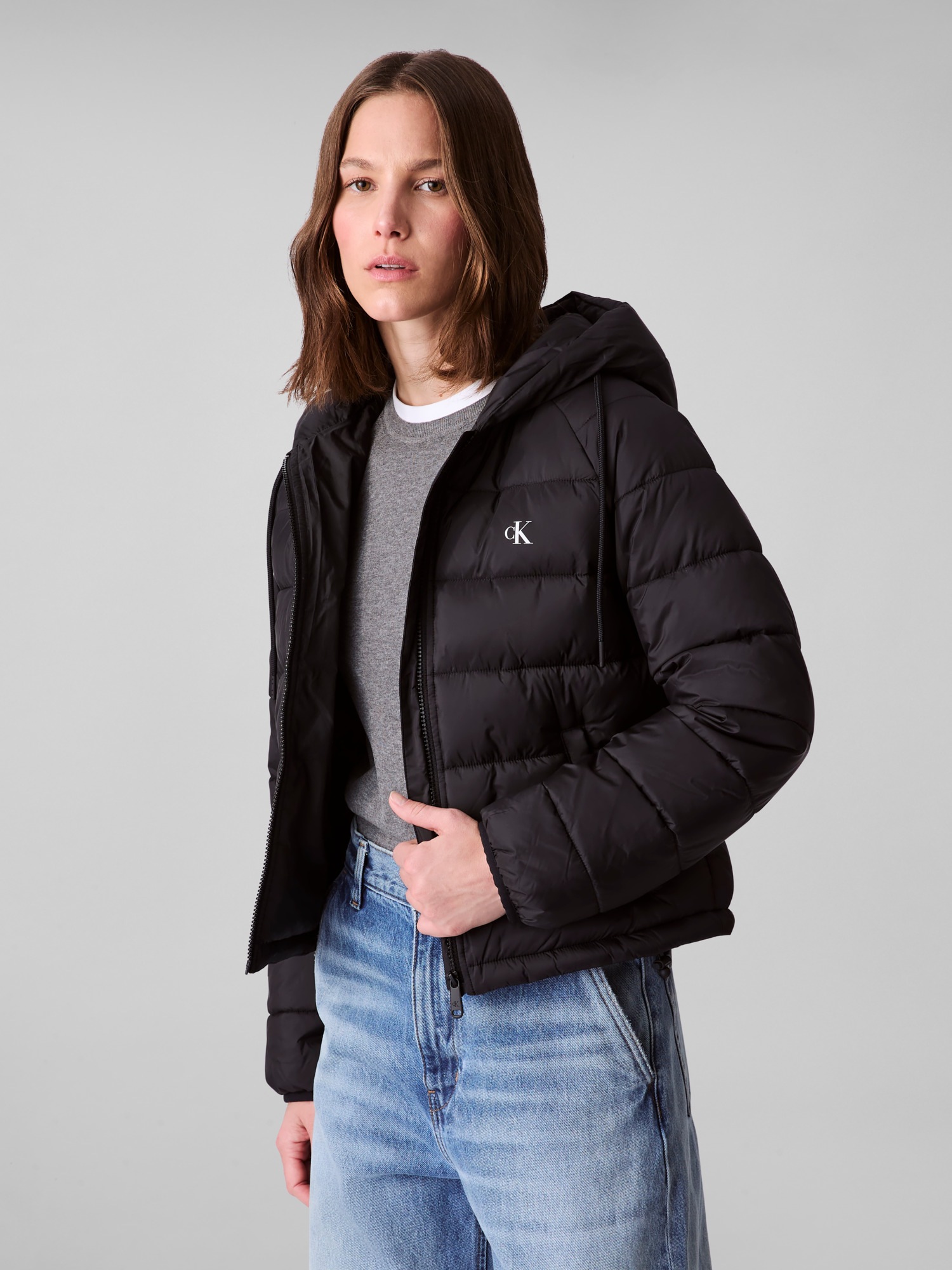 Calvin Klein Jeans Steppjacke »LIGHTWEIGHT LOGO PUFFER« mitKapuze Mit Logo an der Kaputze