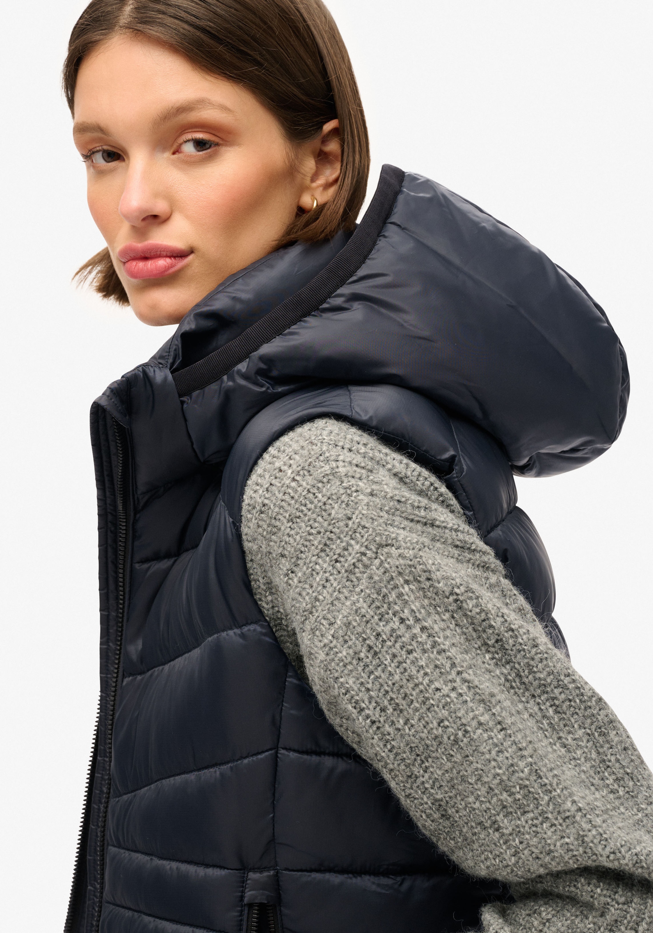 Superdry Steppweste »HOODED FUJI QUILT PADDED GILET«