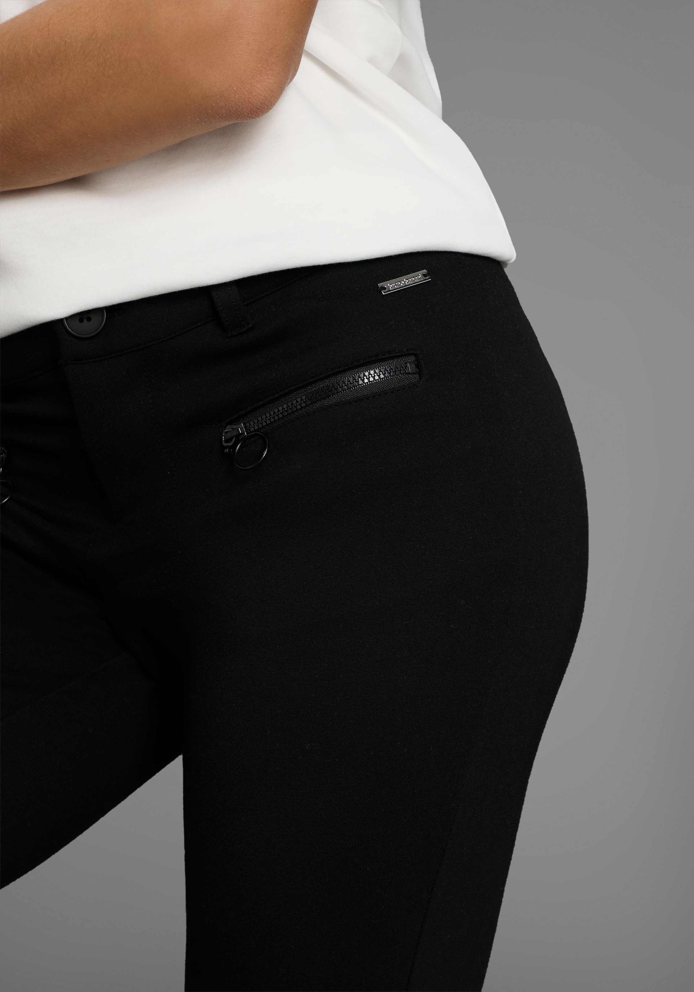 Bruno Banani Schlaghose, Reissverschluss-Detail - NEUE KOLLEKTION