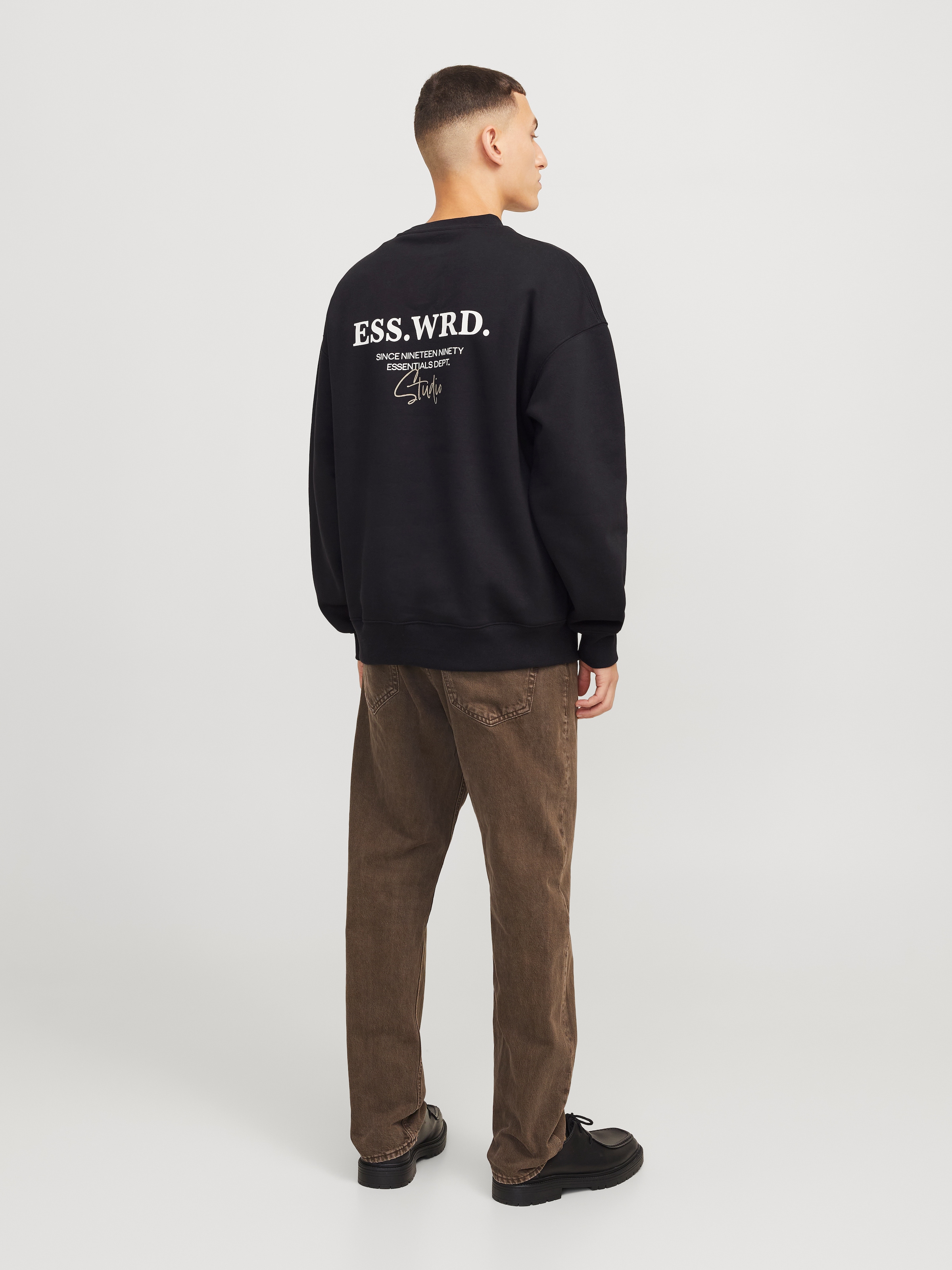 Jack & Jones Sweatshirt »JJEURBAN EDGE STUDIO SWEAT CREW NOOS«, mit Front und Back Print