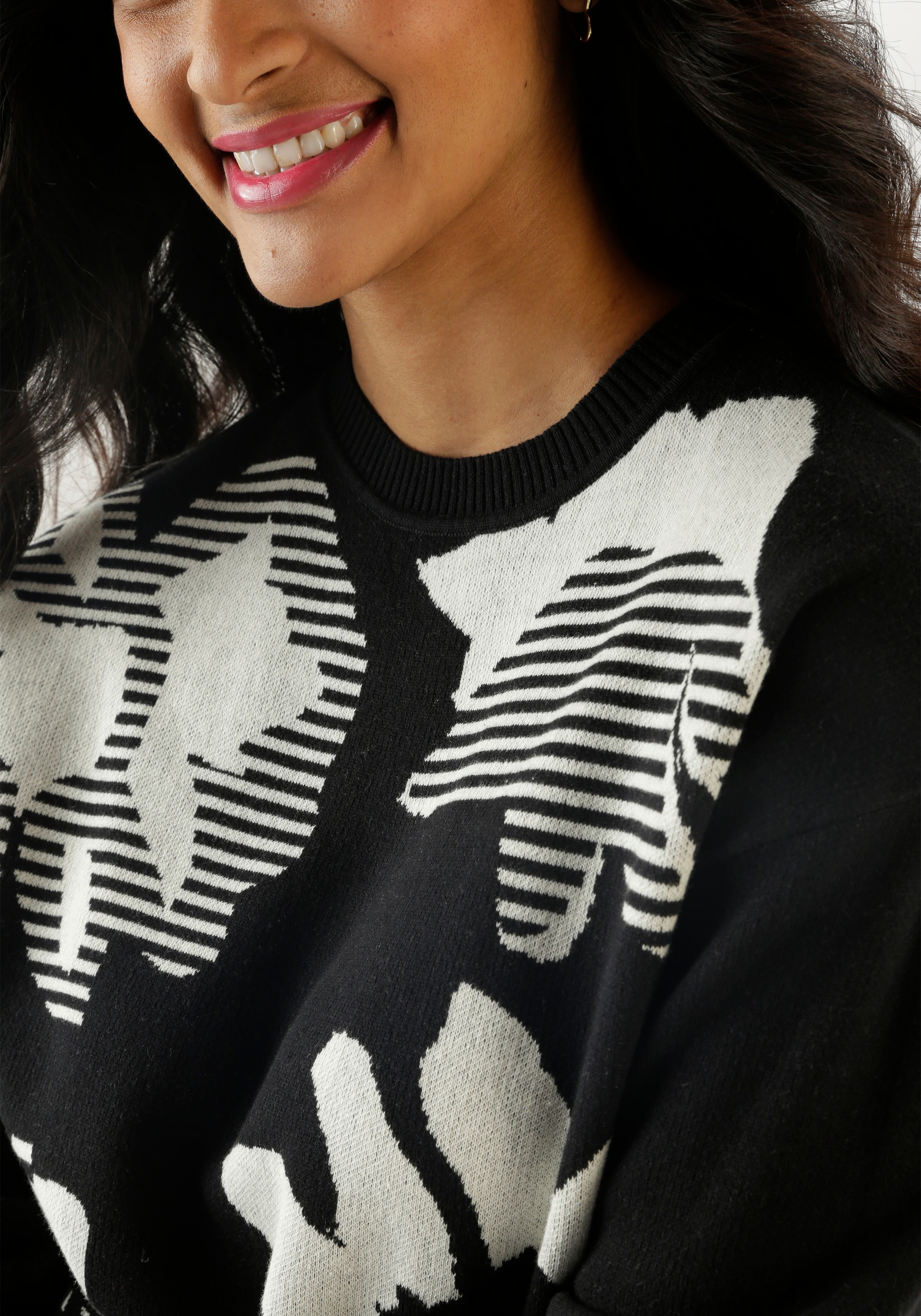 Aniston SELECTED Strickpullover, mit trendiger und grossflächiger Jacquardmusterung