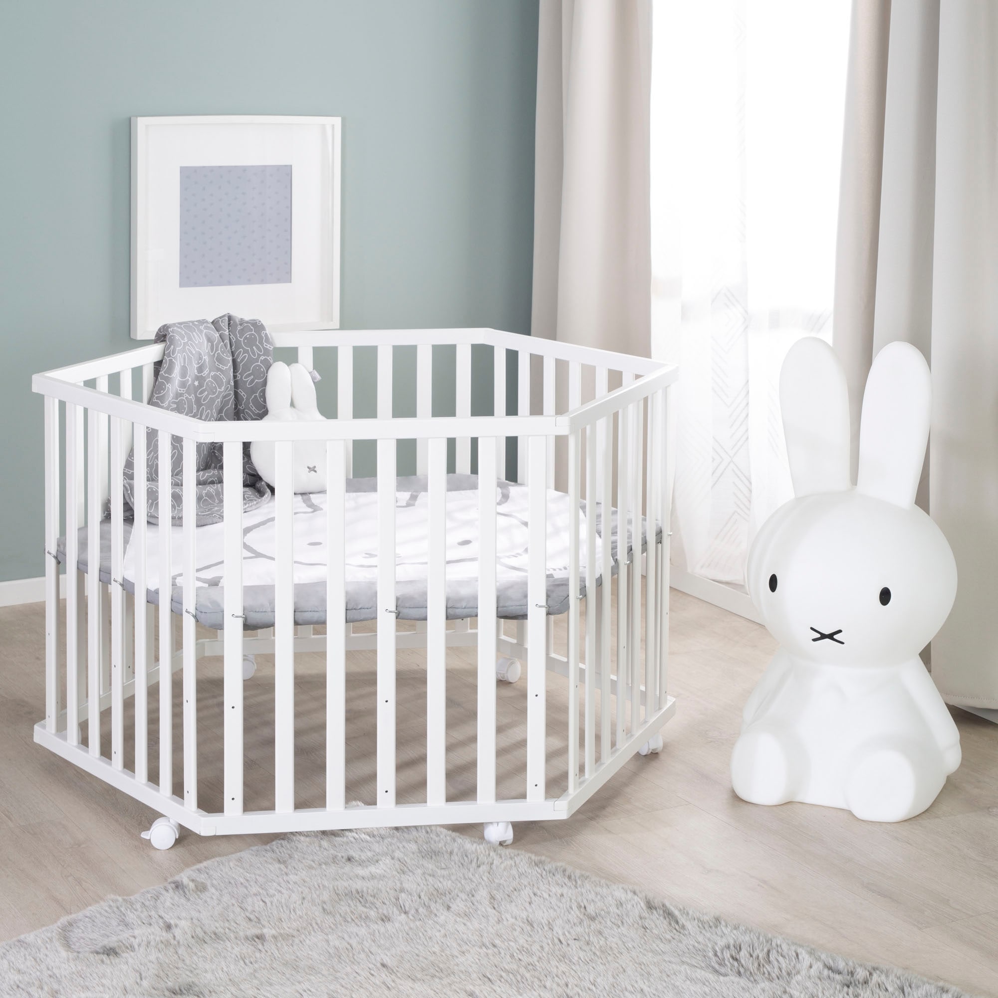roba® Laufgitter »miffy®, weiss, 6-eckig«, bis 15 kg, mit Stoffeinlage
