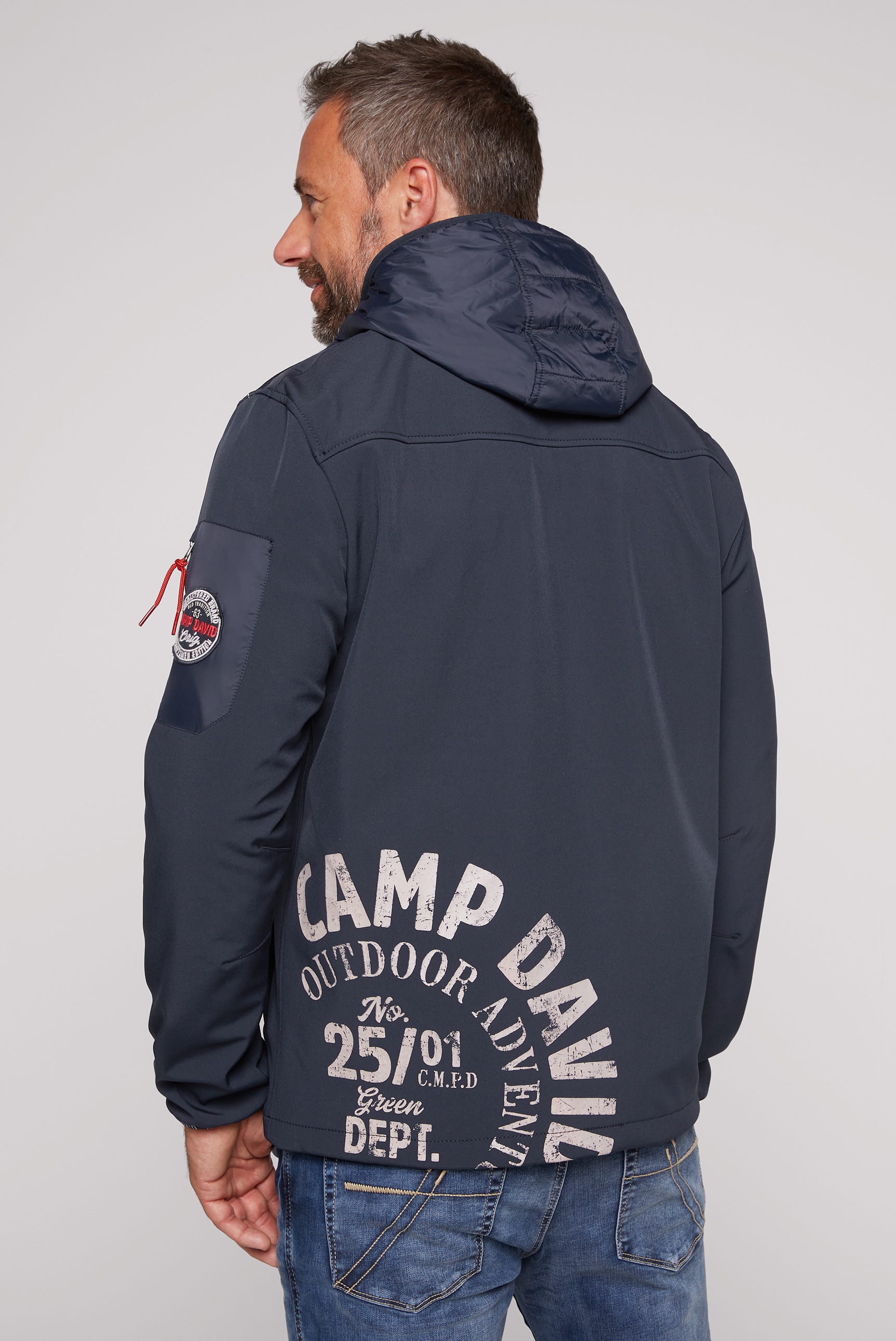 CAMP DAVID Softshelljacke, mit Kapuze, mit Logo-Applikationen vorne und hinten