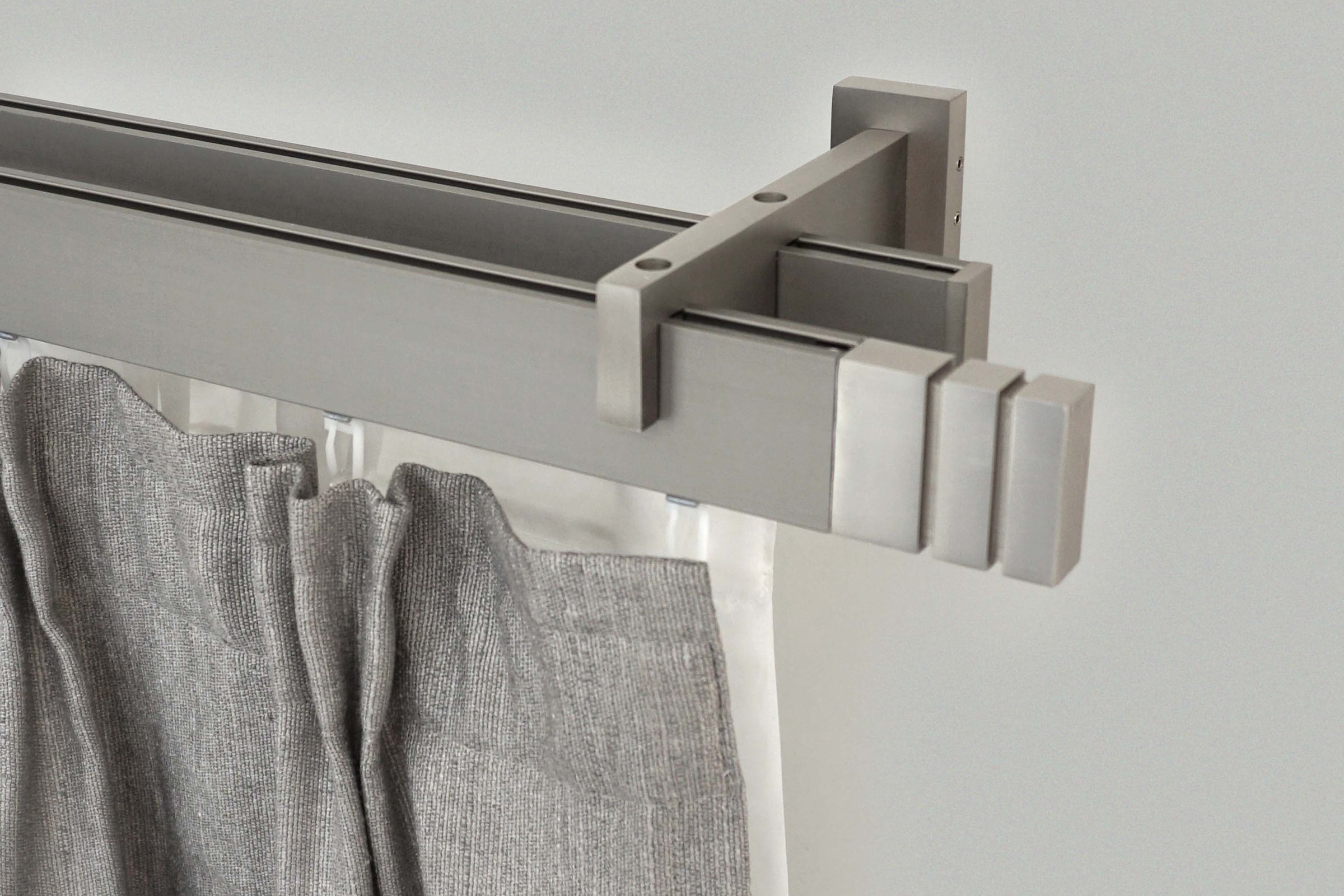 GARESA Gardinenstange "FLAT" 2 läufig-läufig Wunschmasslänge Rechteckprofil, Wandmontage, perfekter Lauf, modern, verlängerbar