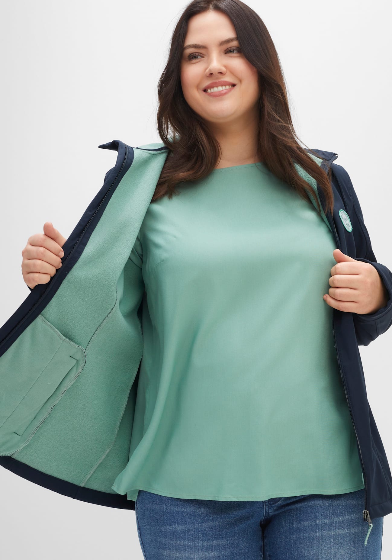 Sheego Softshelljacke, mit Kapuze