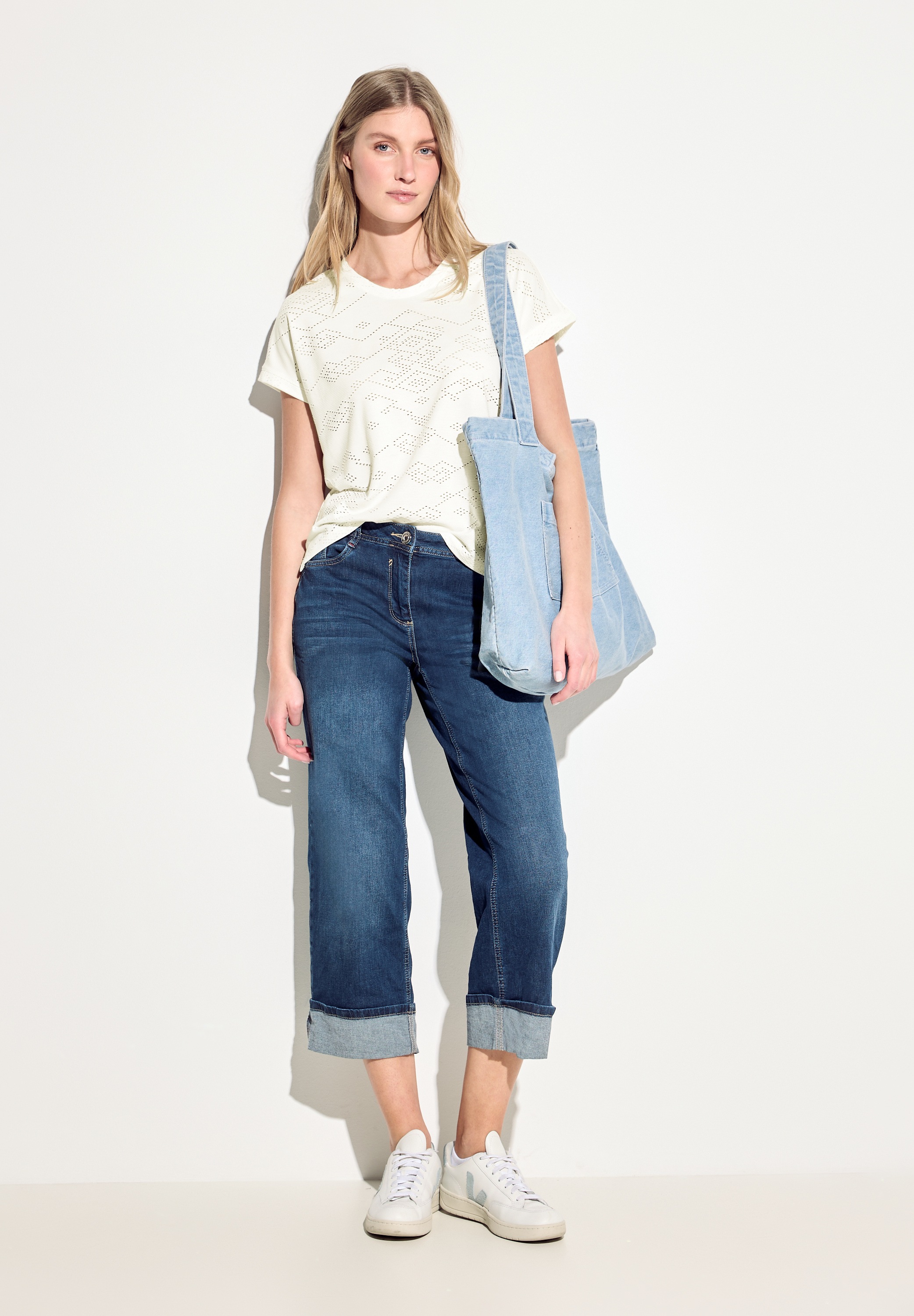 Cecil T-Shirt, mit Lochmuster in Ornamentform