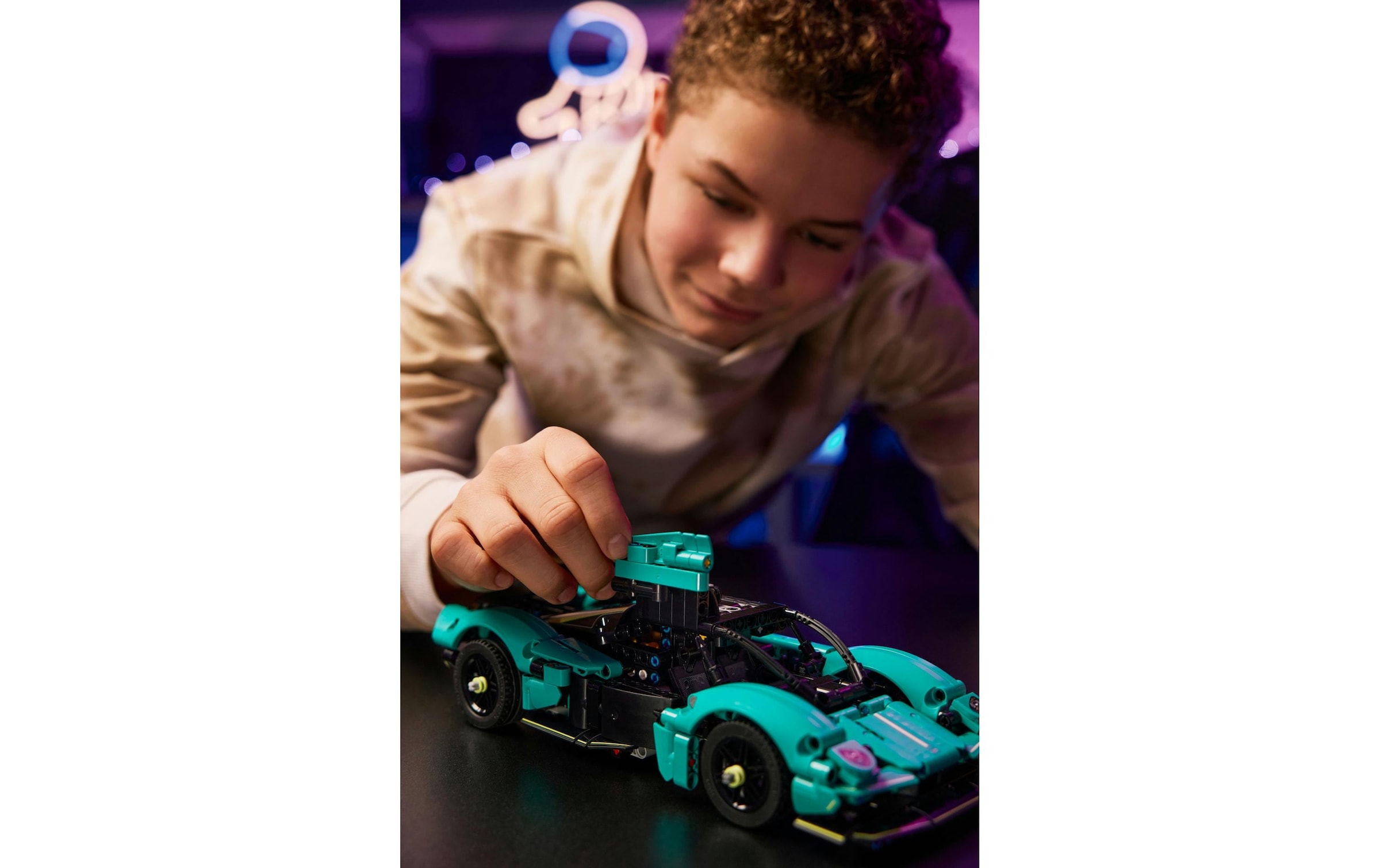 LEGO® Spielbausteine »Technic Aston Martin Valkyrie 42208«, (707 St.)