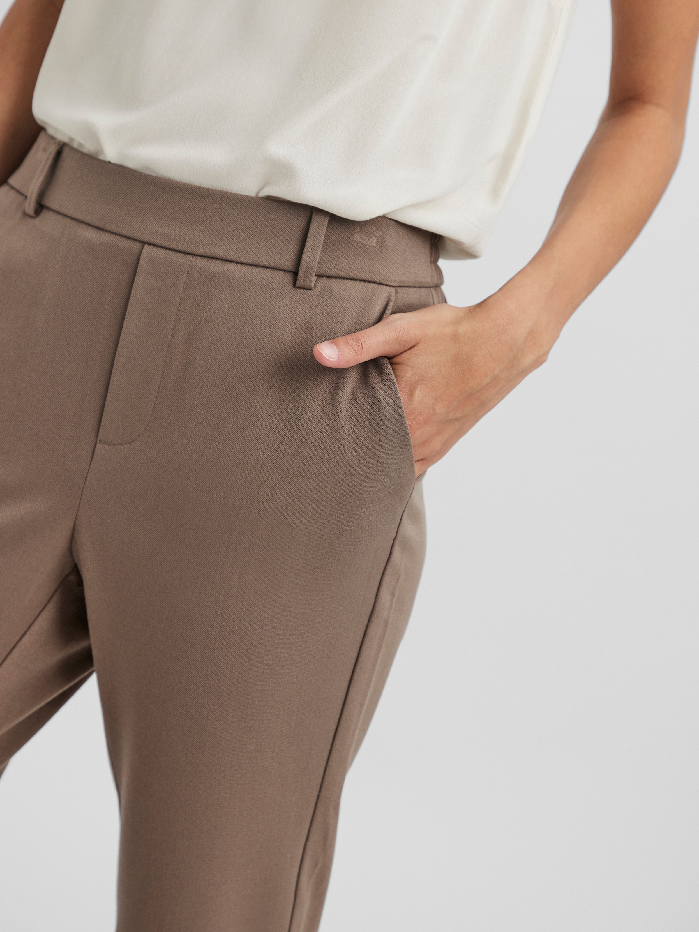 Vero Moda Anzughose »VMMAYA MR LOOSE SOLID PANT NOOS«, knöchelfreie Form mit Saumaufschlag